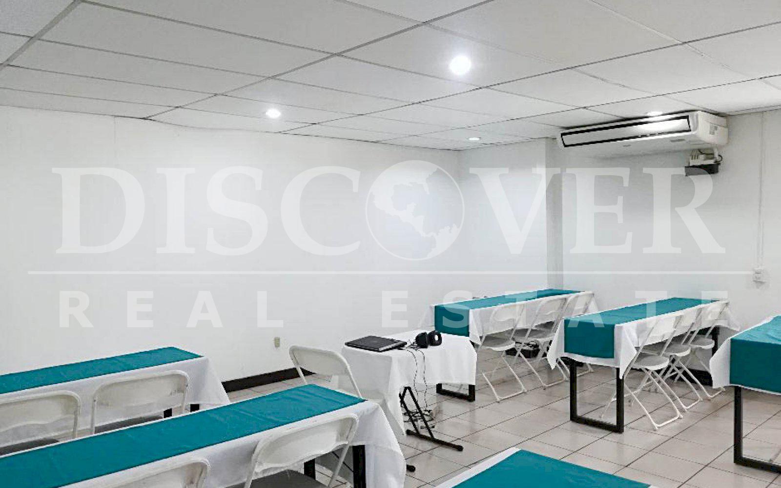https://images.discovernica.com/propiedad/1600/casa_rotonda_bella_horizonte_venta_2_ba_os_ID_11500_2.jpg