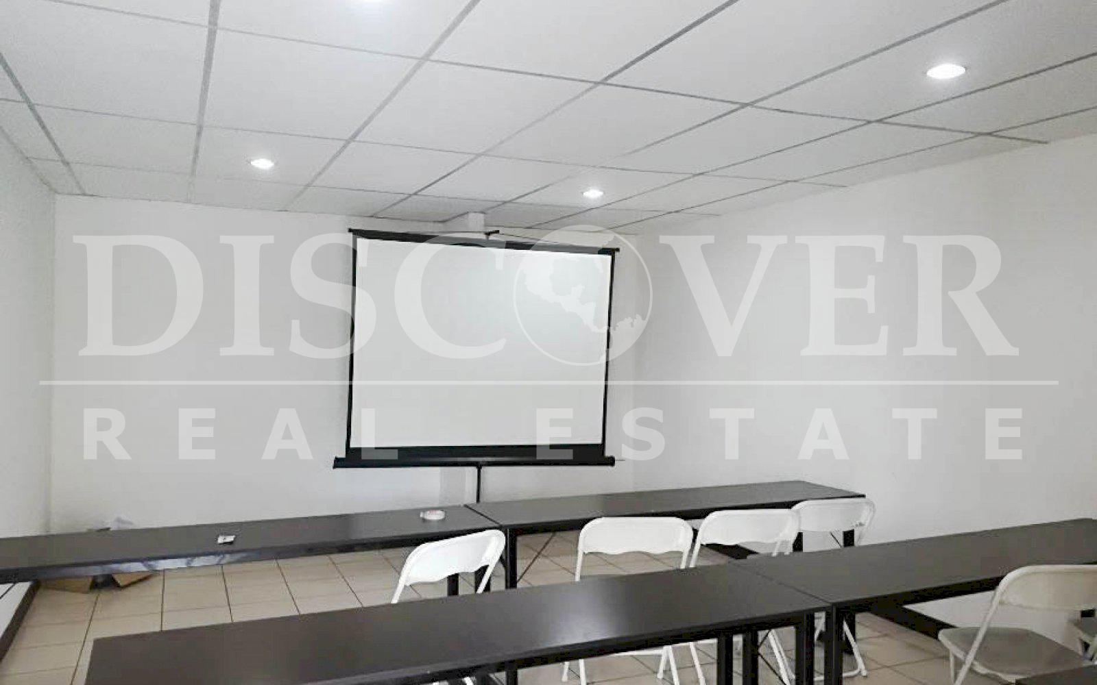 https://images.discovernica.com/propiedad/1600/casa_rotonda_bella_horizonte_venta_2_ba_os_ID_11500_4.jpg