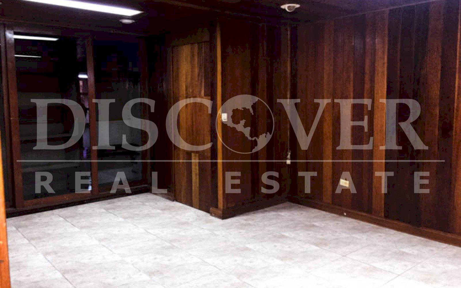 https://images.discovernica.com/propiedad/1600/casa_venta_altamira_de_este_id_10660_10.jpg