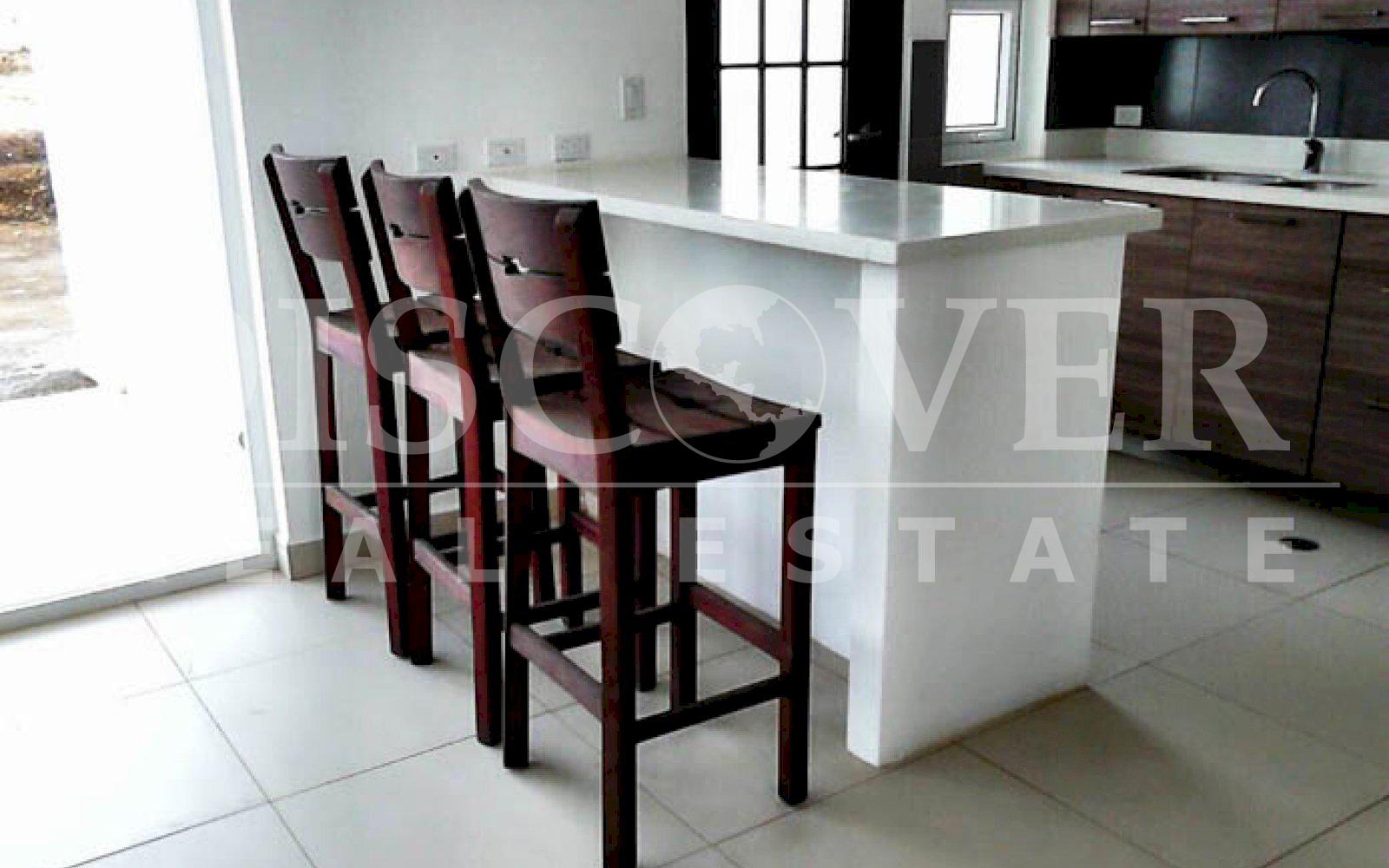 https://images.discovernica.com/propiedad/1600/casa_venta_condominio_tramonto_las_colinas_4_habitaciones_3_ba_os.__5.jpg