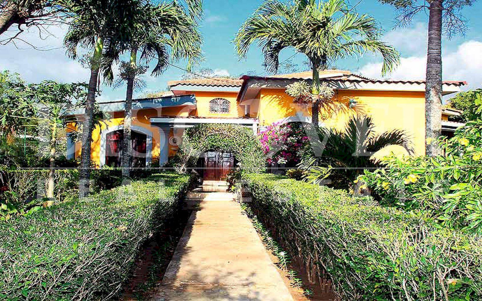 Beautiful House for Sale in Diriamba ID 10012