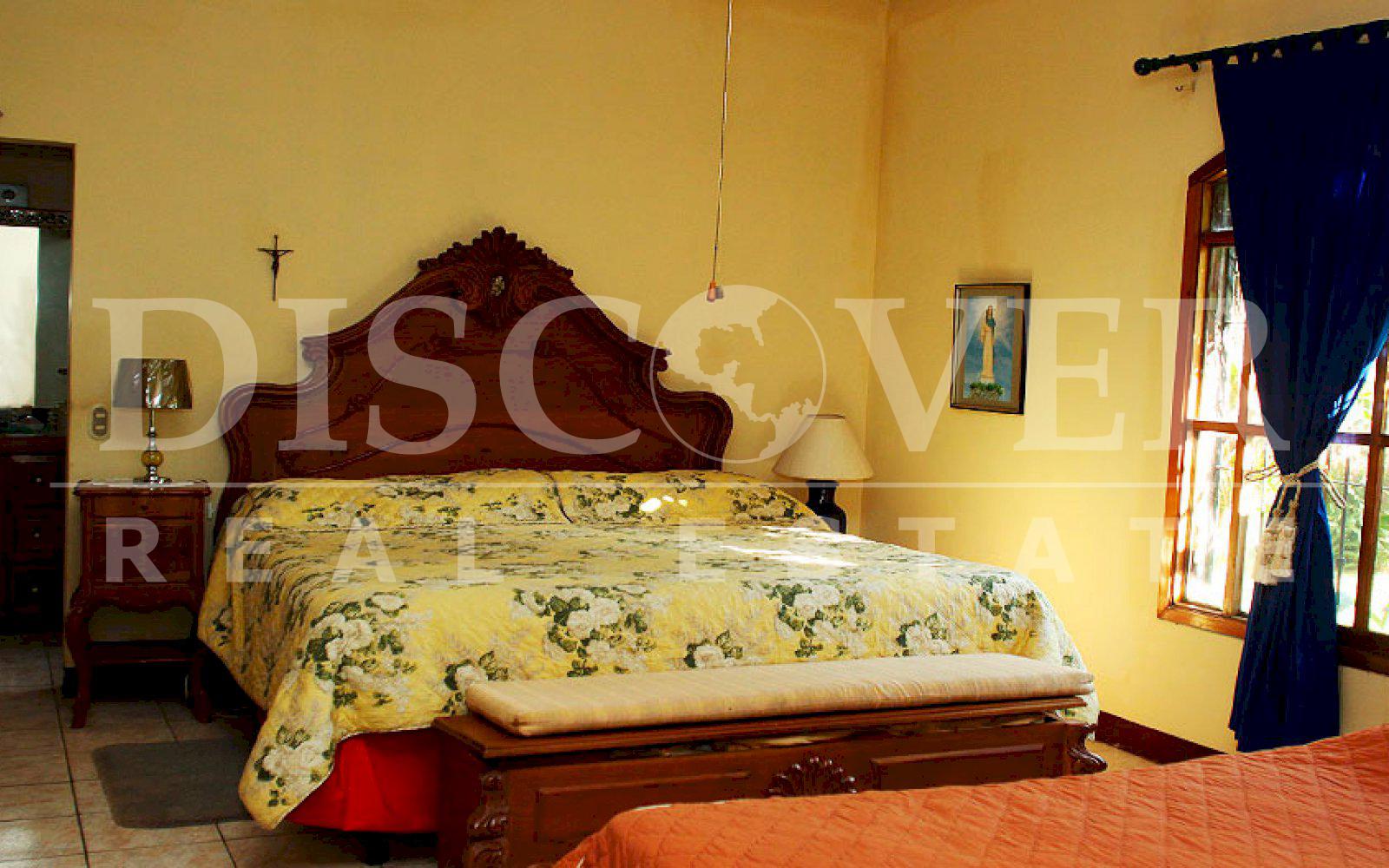 Beautiful House for Sale in Diriamba ID 10012