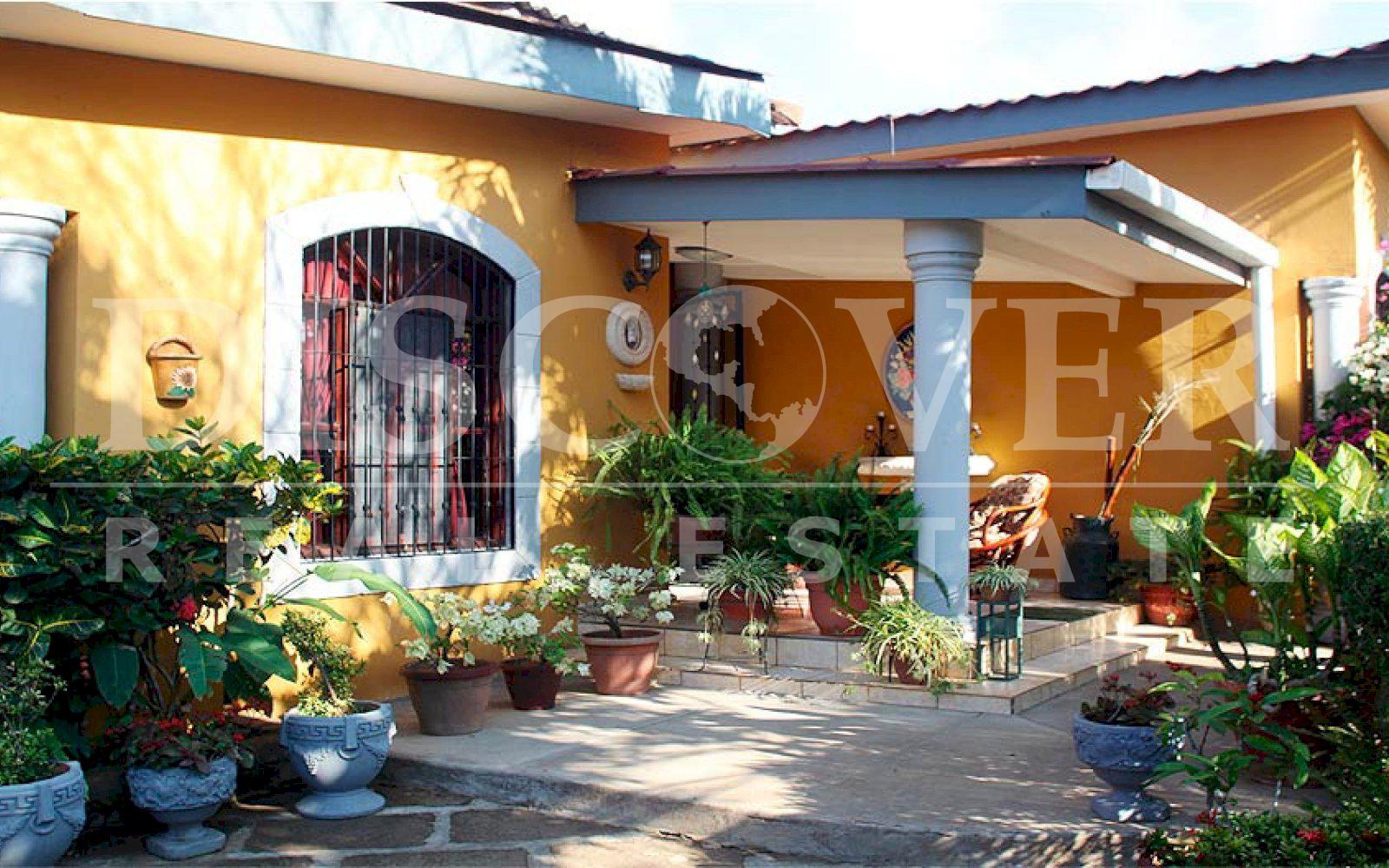 Beautiful House for Sale in Diriamba ID 10012