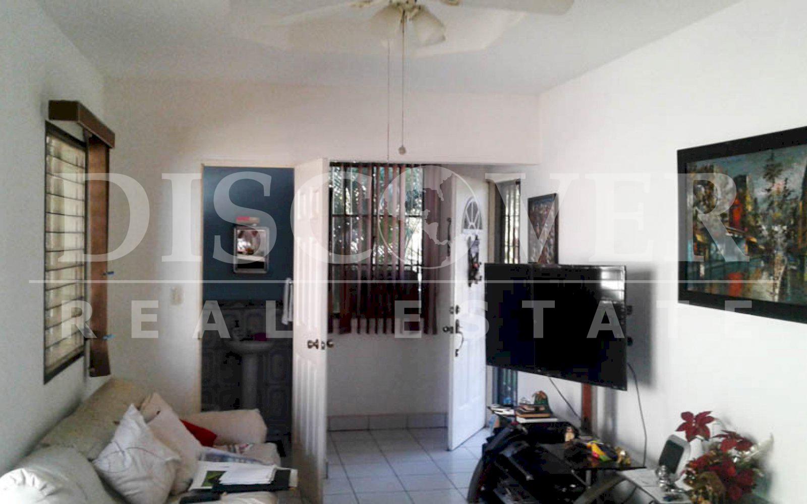 Bonita casa en venta en Residencial Palmanova. - Discovernica