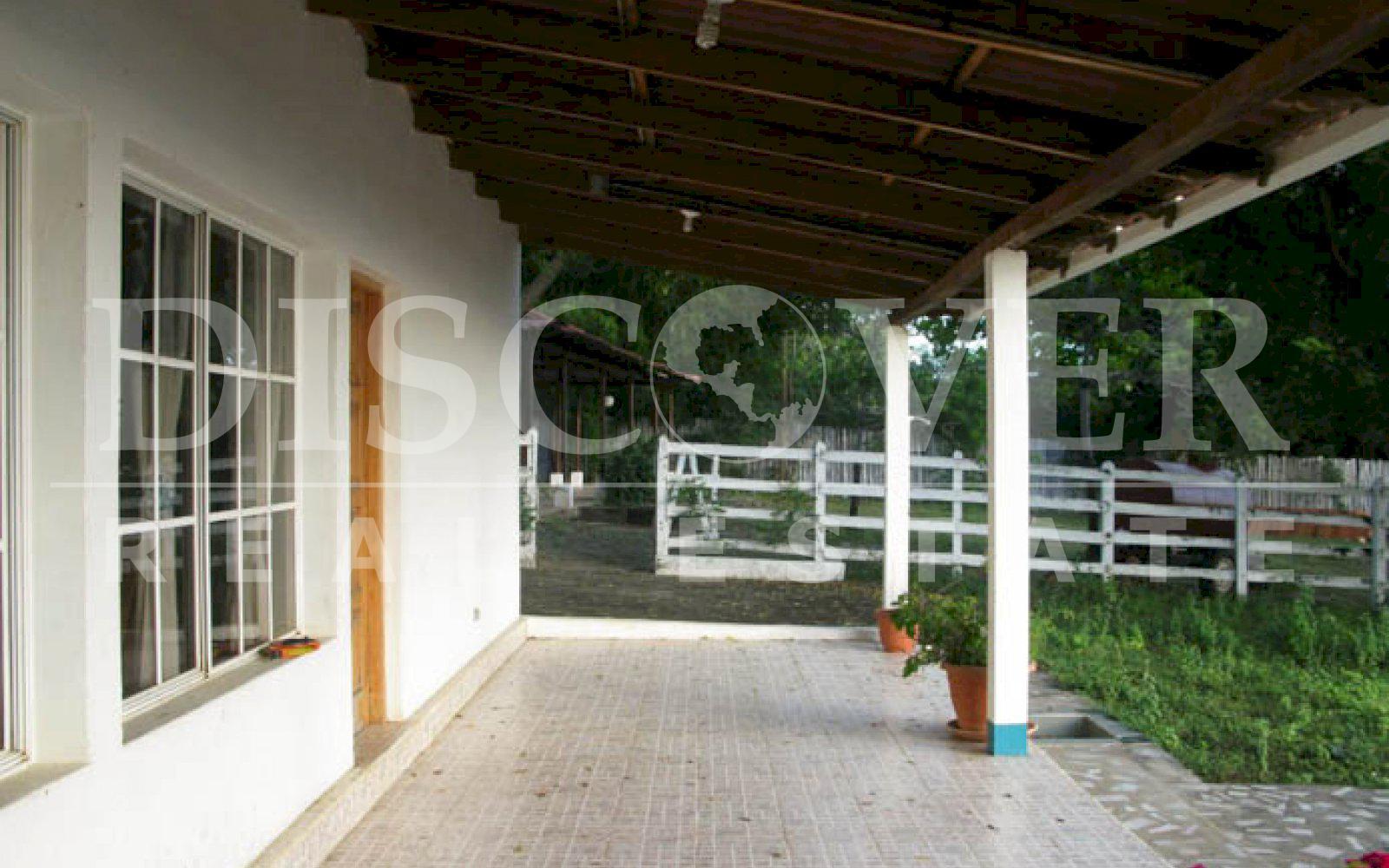 https://images.discovernica.com/propiedad/1600/casa_venta_playa_hermosa_diriamba_id_10472_10.jpg