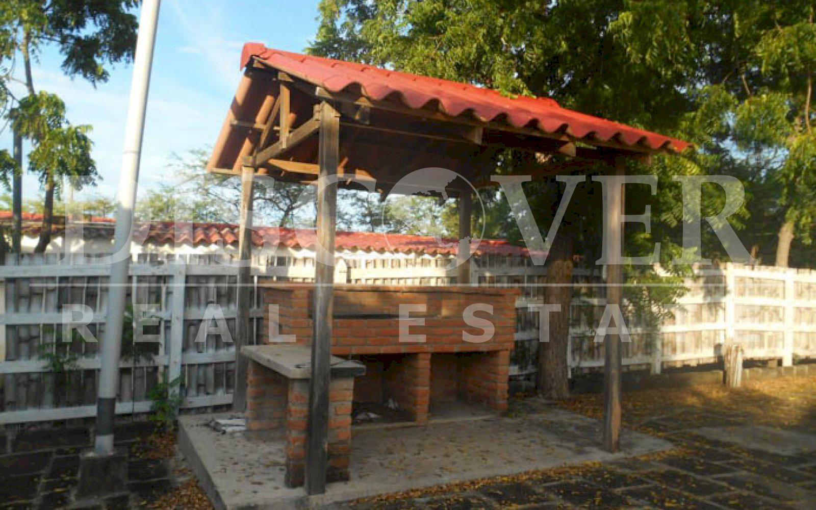 https://images.discovernica.com/propiedad/1600/casa_venta_playa_hermosa_diriamba_id_10472_14.jpg