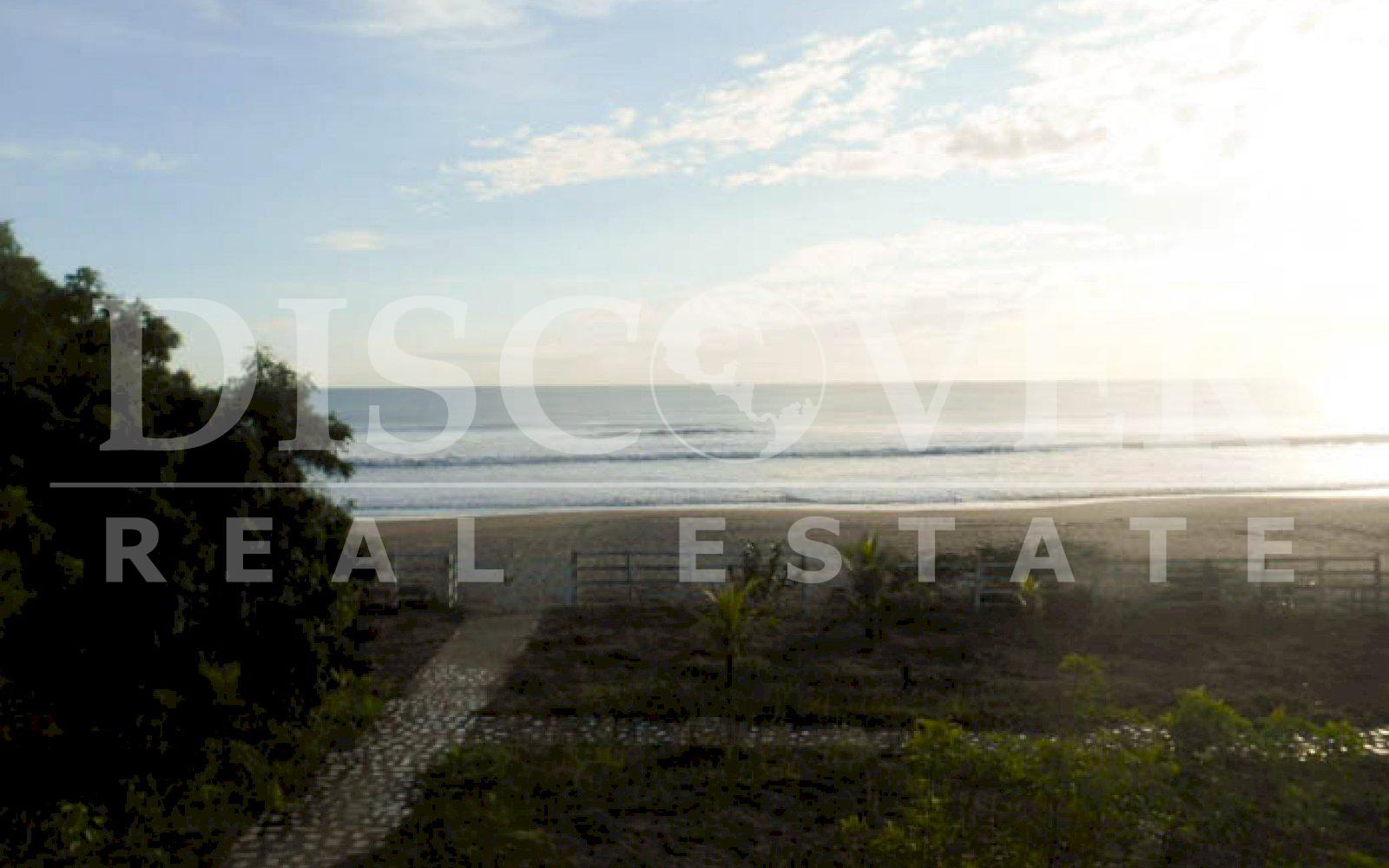 https://images.discovernica.com/propiedad/1600/casa_venta_playa_hermosa_diriamba_id_10472_16.jpg