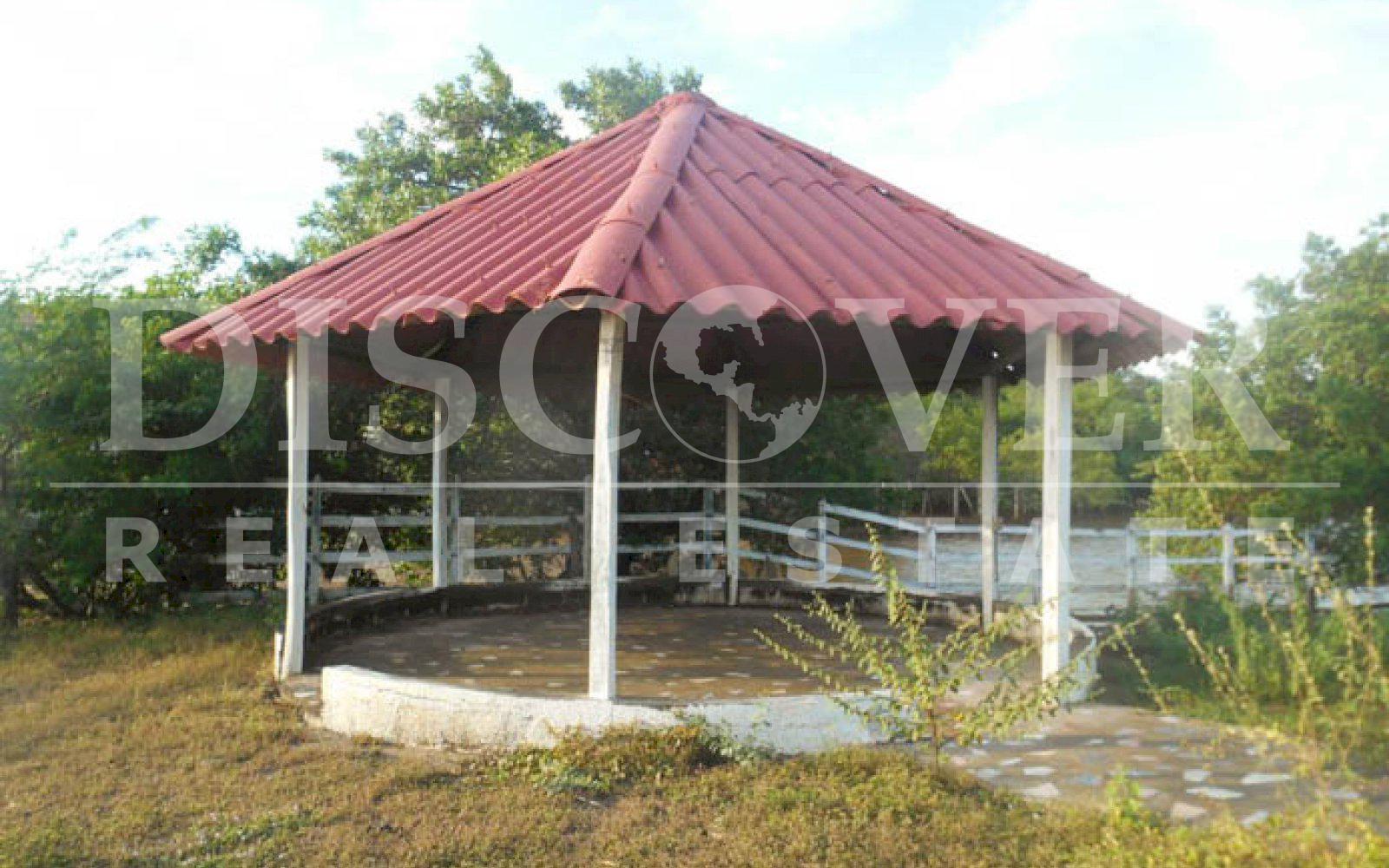 https://images.discovernica.com/propiedad/1600/casa_venta_playa_hermosa_diriamba_id_10472_18.jpg