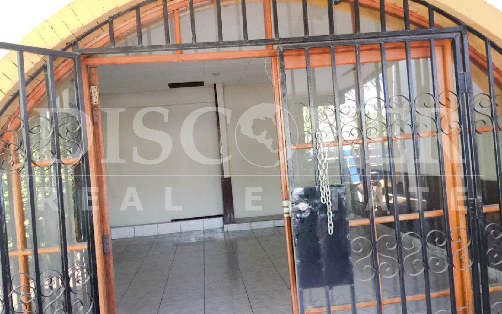 https://images.discovernica.com/propiedad/1600/casa_venta_renta_metrocentro_4_habitaciones_3_ba_os_ID11411_8.jpg
