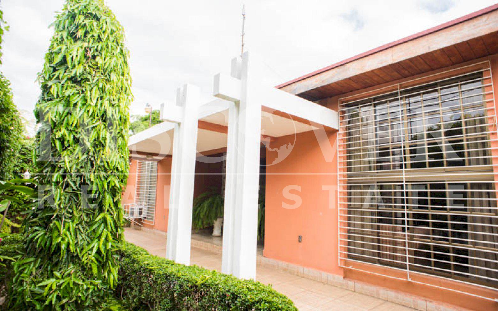 https://images.discovernica.com/propiedad/1600/casa_venta_reparto_las_palmas_managua_id_10480_11.jpg