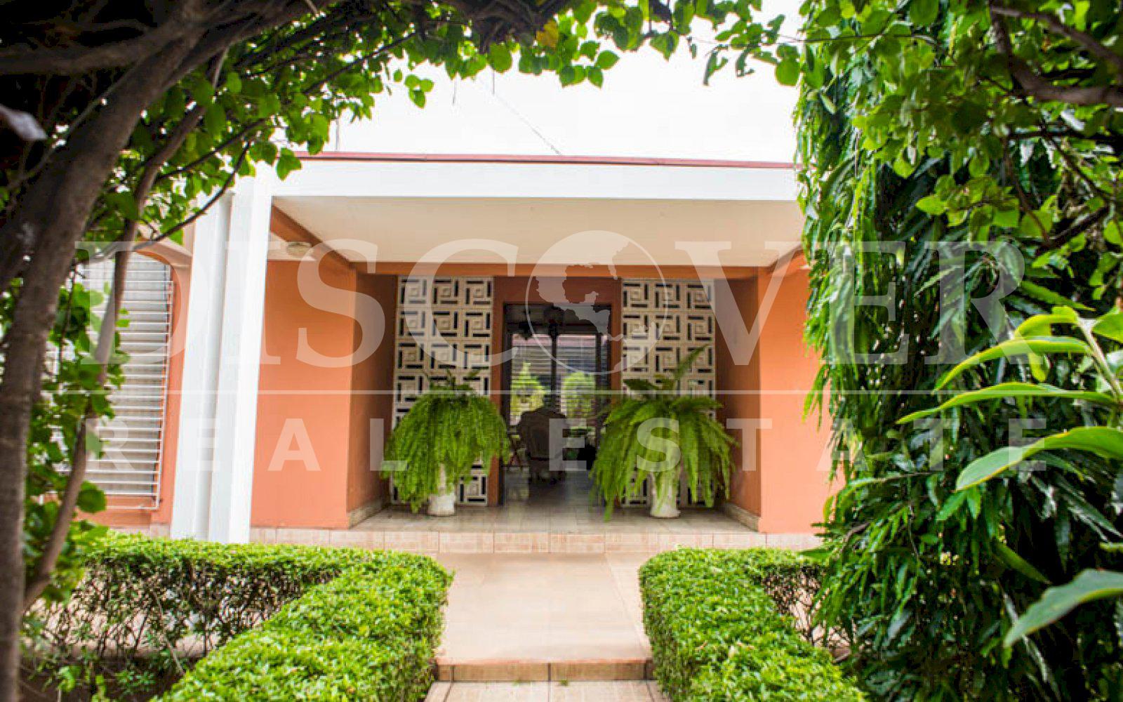 https://images.discovernica.com/propiedad/1600/casa_venta_reparto_las_palmas_managua_id_10480_12.jpg