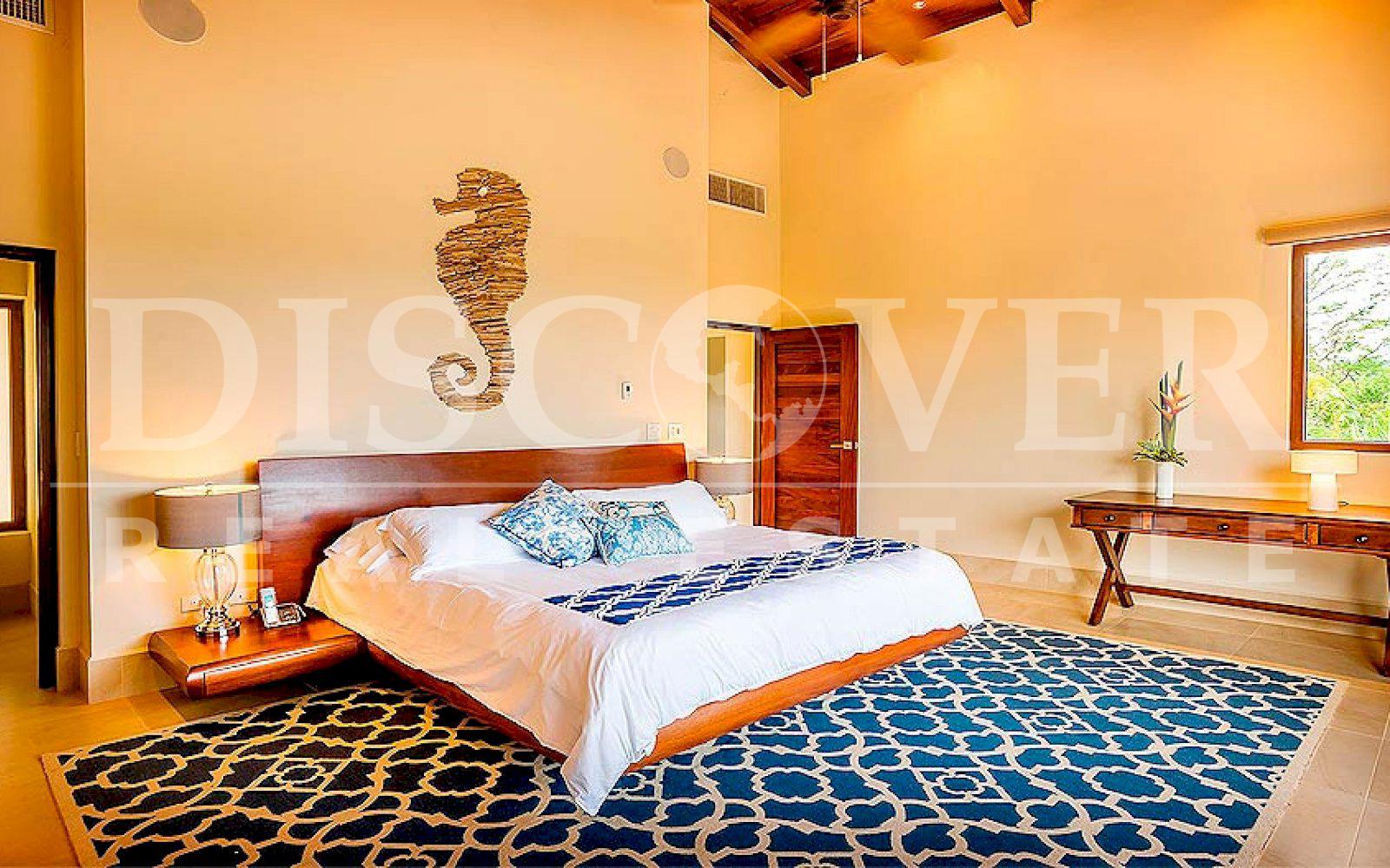 https://images.discovernica.com/propiedad/1600/casa_venta_tola_guacalito_de_la_isla_san_juan_del_sur_id_10197_7.jpg