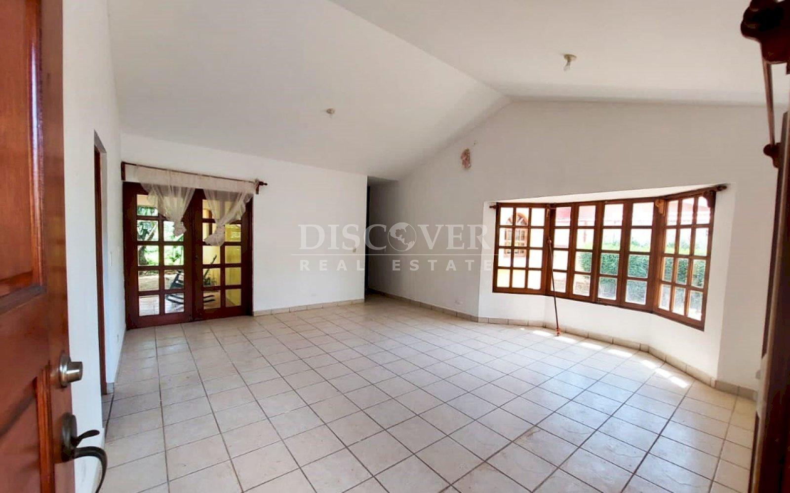 https://images.discovernica.com/propiedad/1600/cuarto_3_.jpg