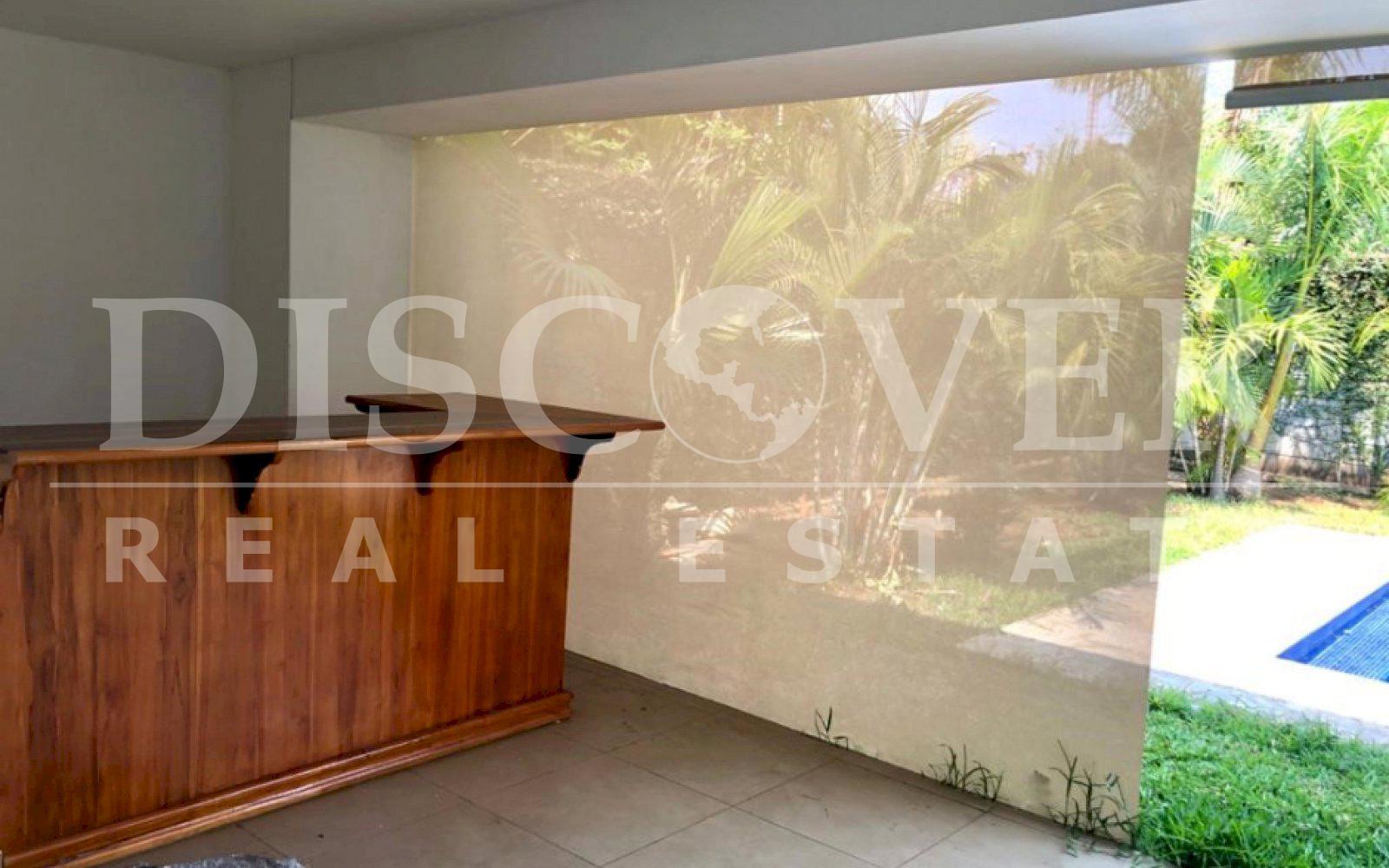 https://images.discovernica.com/propiedad/1600/dew4grgserv.jpg