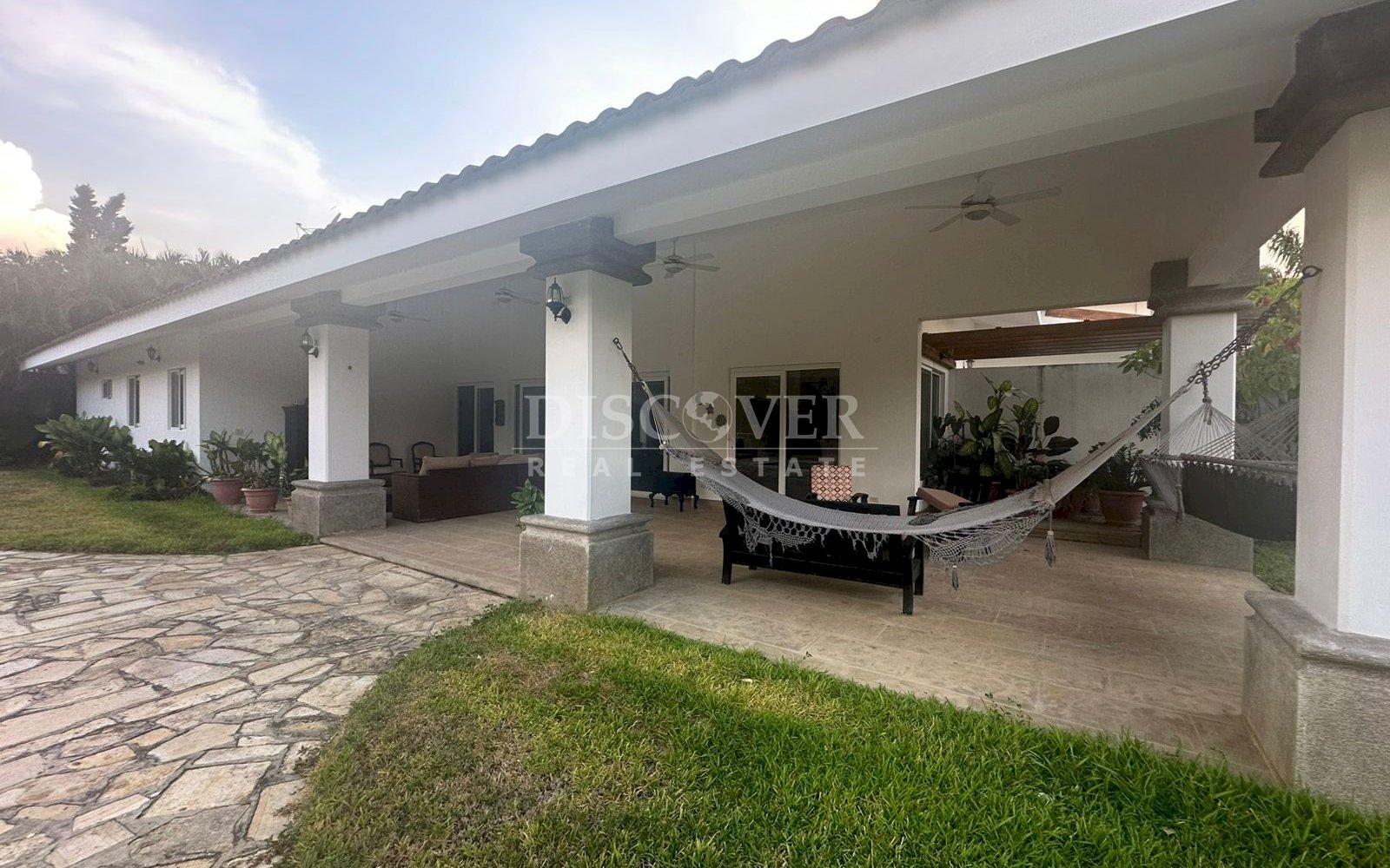 https://images.discovernica.com/propiedad/1600/e5bf6ecb_99a4_45f4_b7c5_4ca4b1e24f35.jpg