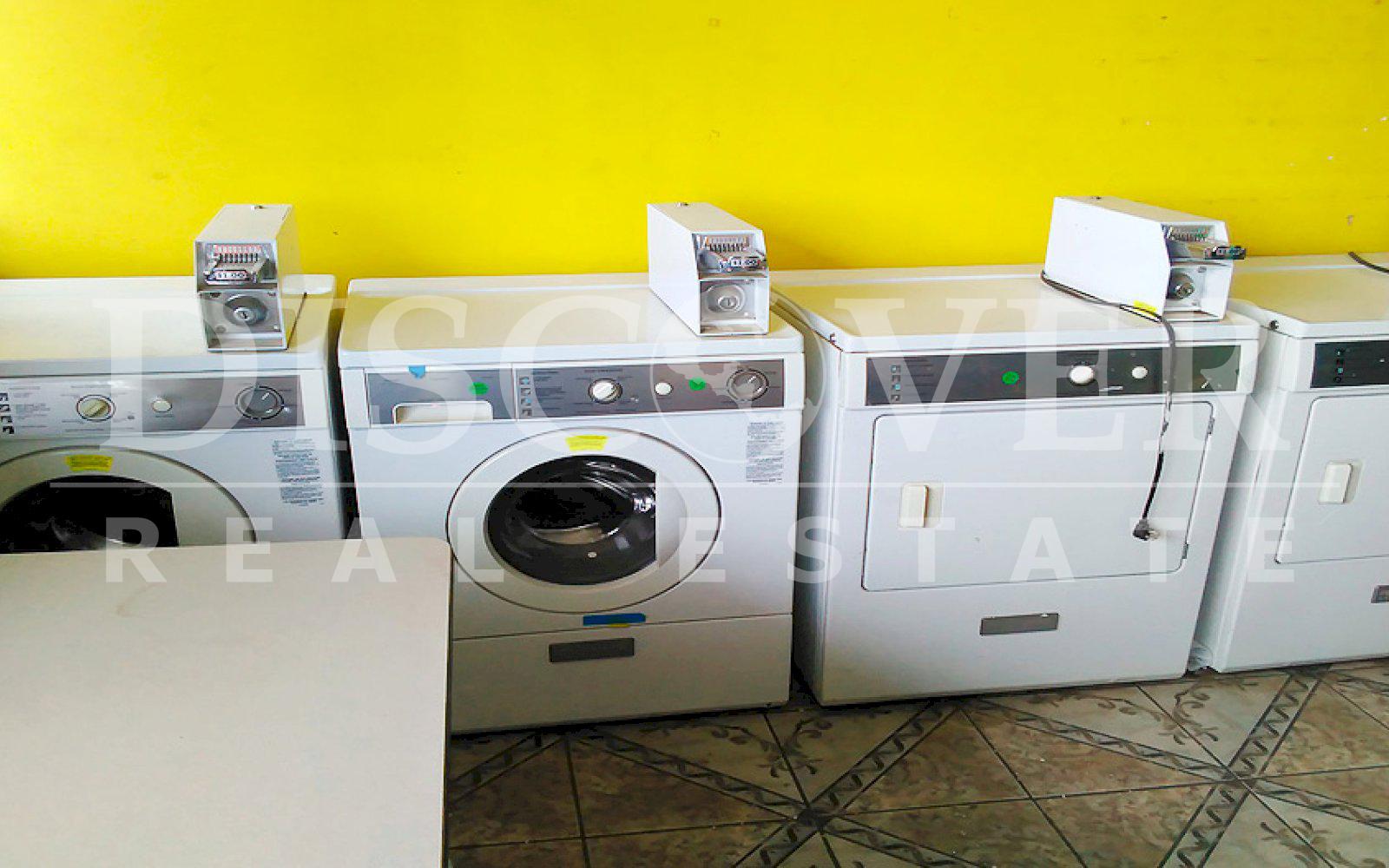https://images.discovernica.com/propiedad/1600/edificio_venta_rotonda_periodista_managua_id_5671_9.jpg