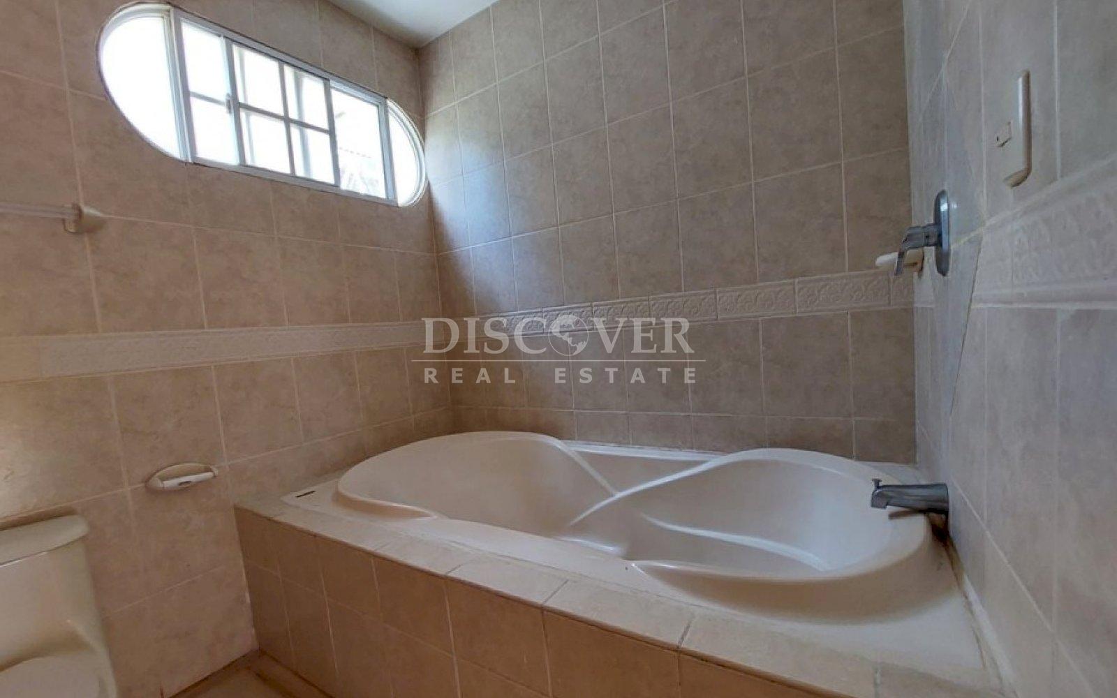 https://images.discovernica.com/propiedad/1600/ehtrh4rtnbthnmty.jpg