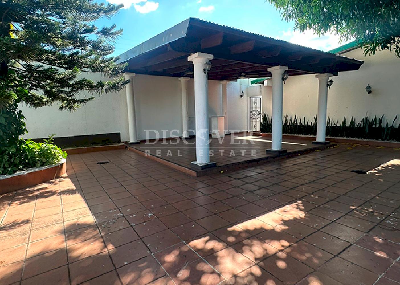  Spacious house for rent in Bolonia