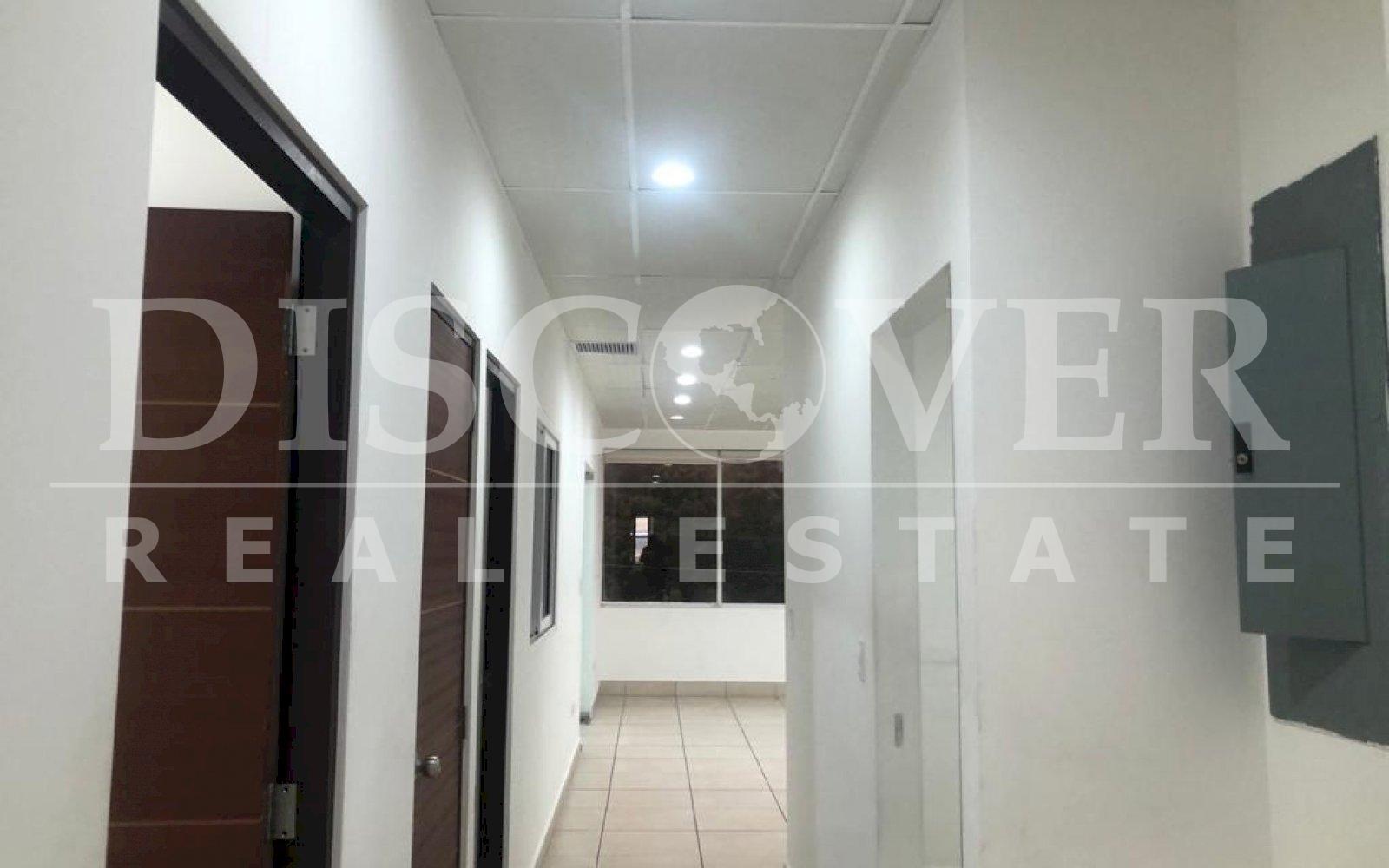  Office for Rent in modern building located in Planes de Altamira. ID 12796
