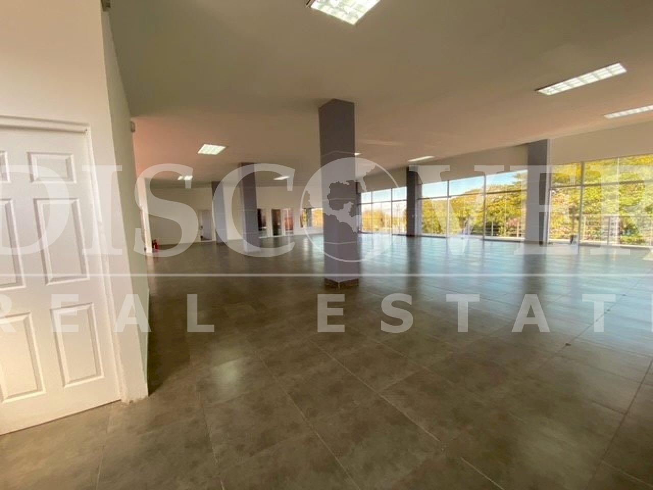 https://images.discovernica.com/propiedad/1600/f23fq3wefqwe4fg.jpg