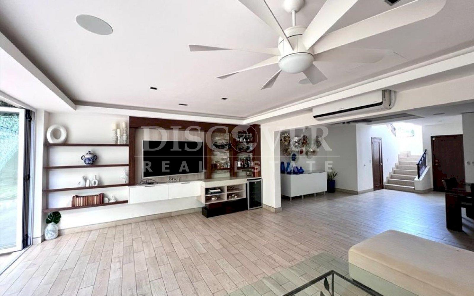 https://images.discovernica.com/propiedad/1600/f2wfweg.jpg