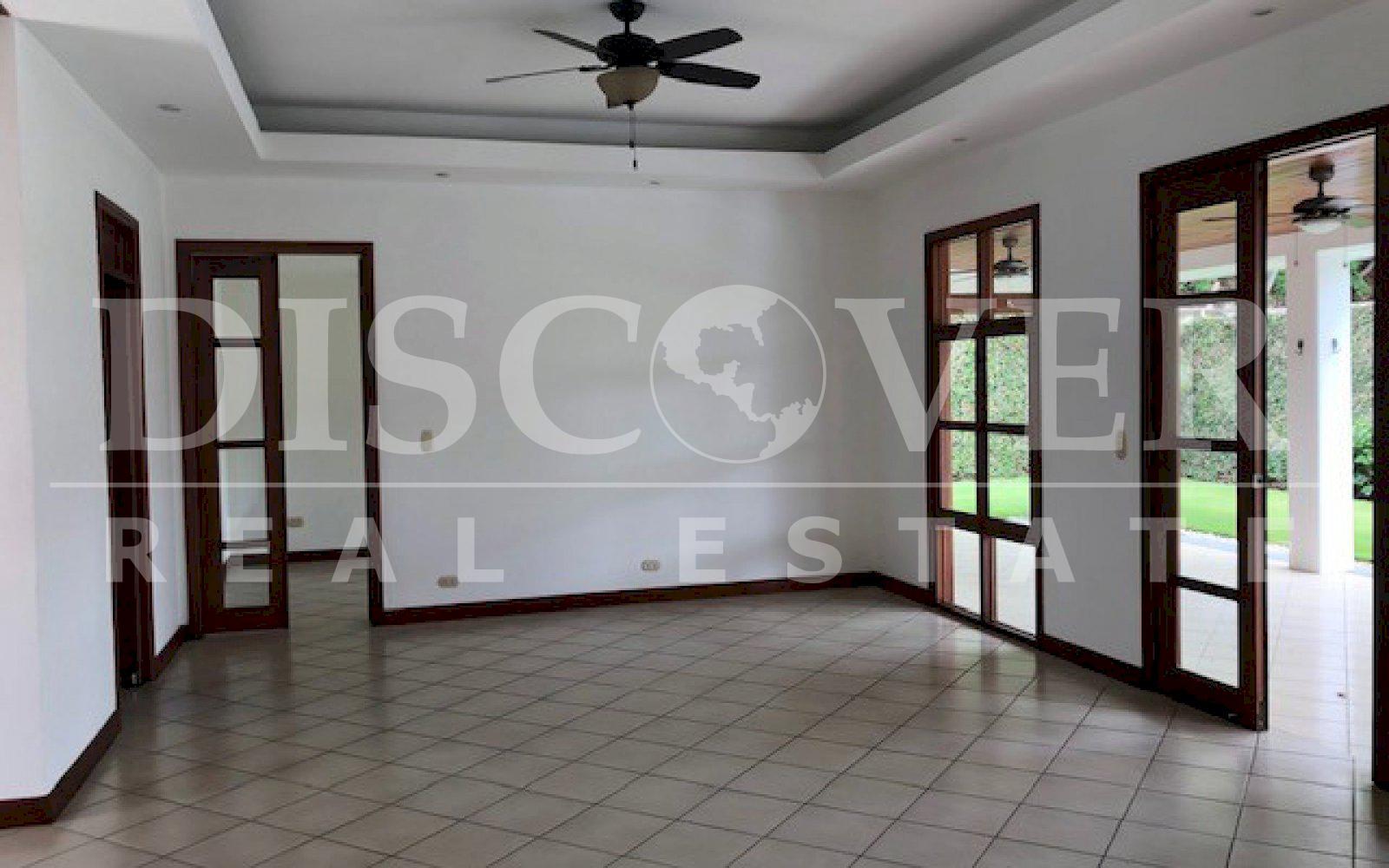 https://images.discovernica.com/propiedad/1600/fQEFQWE4Fw.jpg