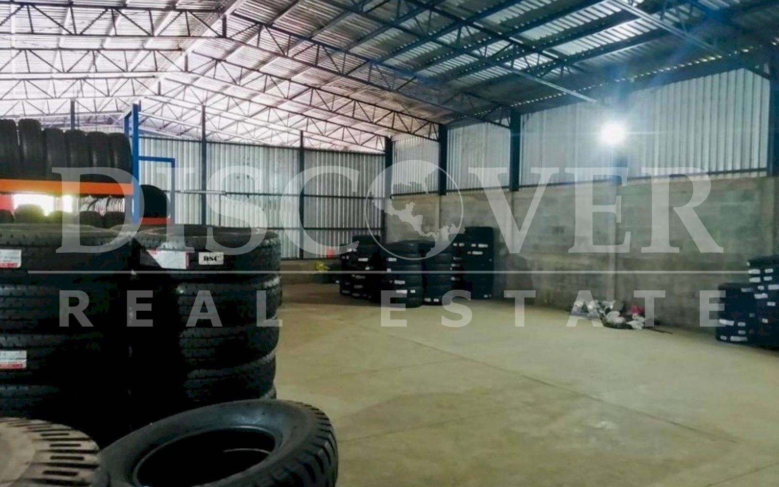  Warehouse for sale in the department of León 