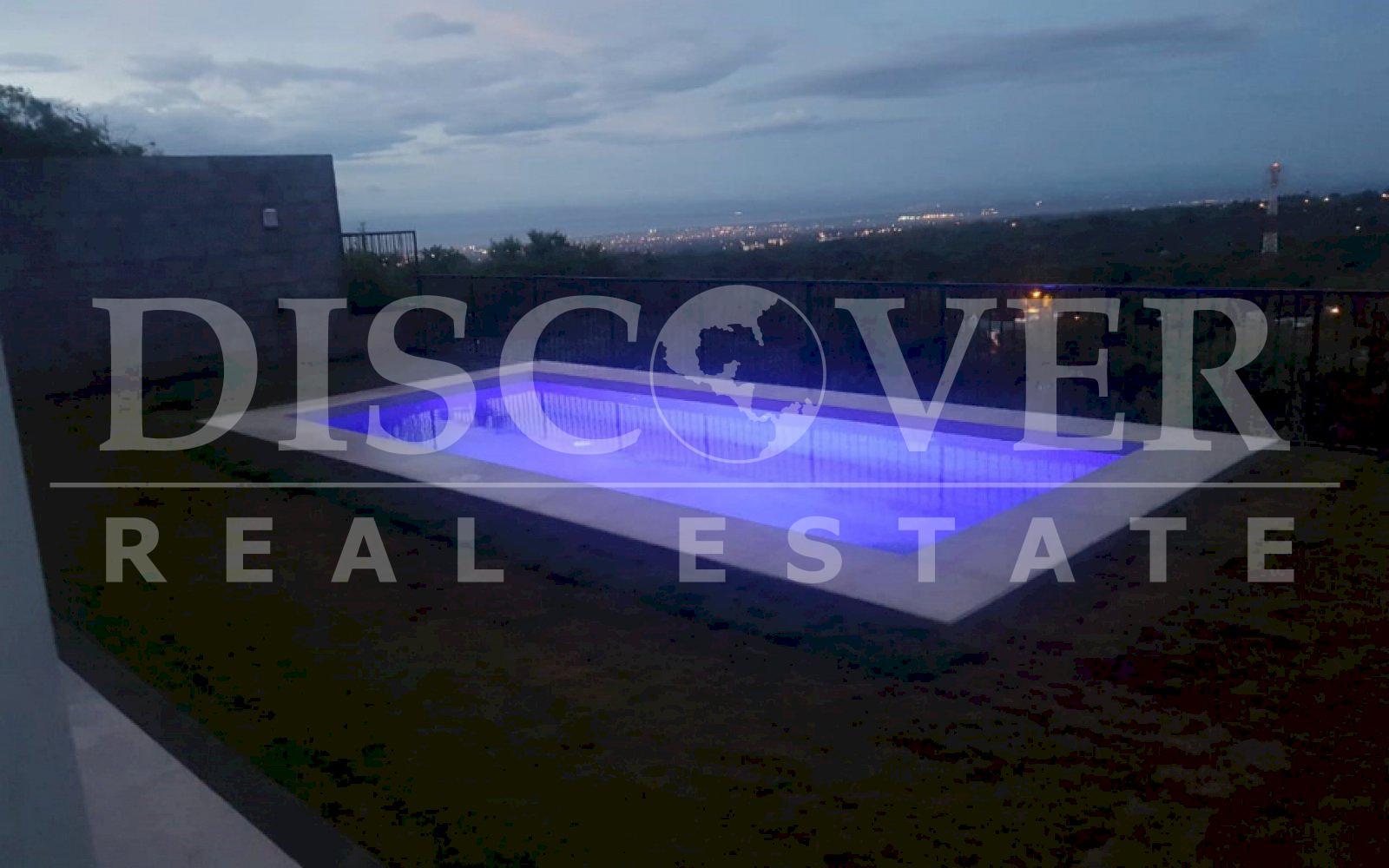 https://images.discovernica.com/propiedad/1600/feewfEF.jpg