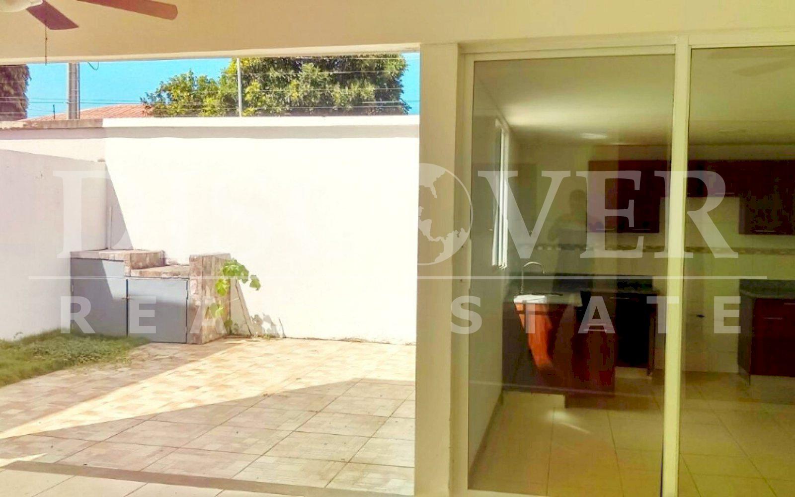 https://images.discovernica.com/propiedad/1600/fefwefweq.jpg