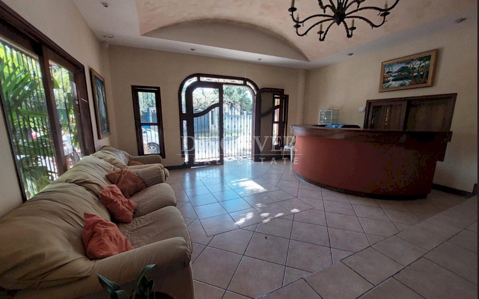  Hotel in Los Robles for Rent.