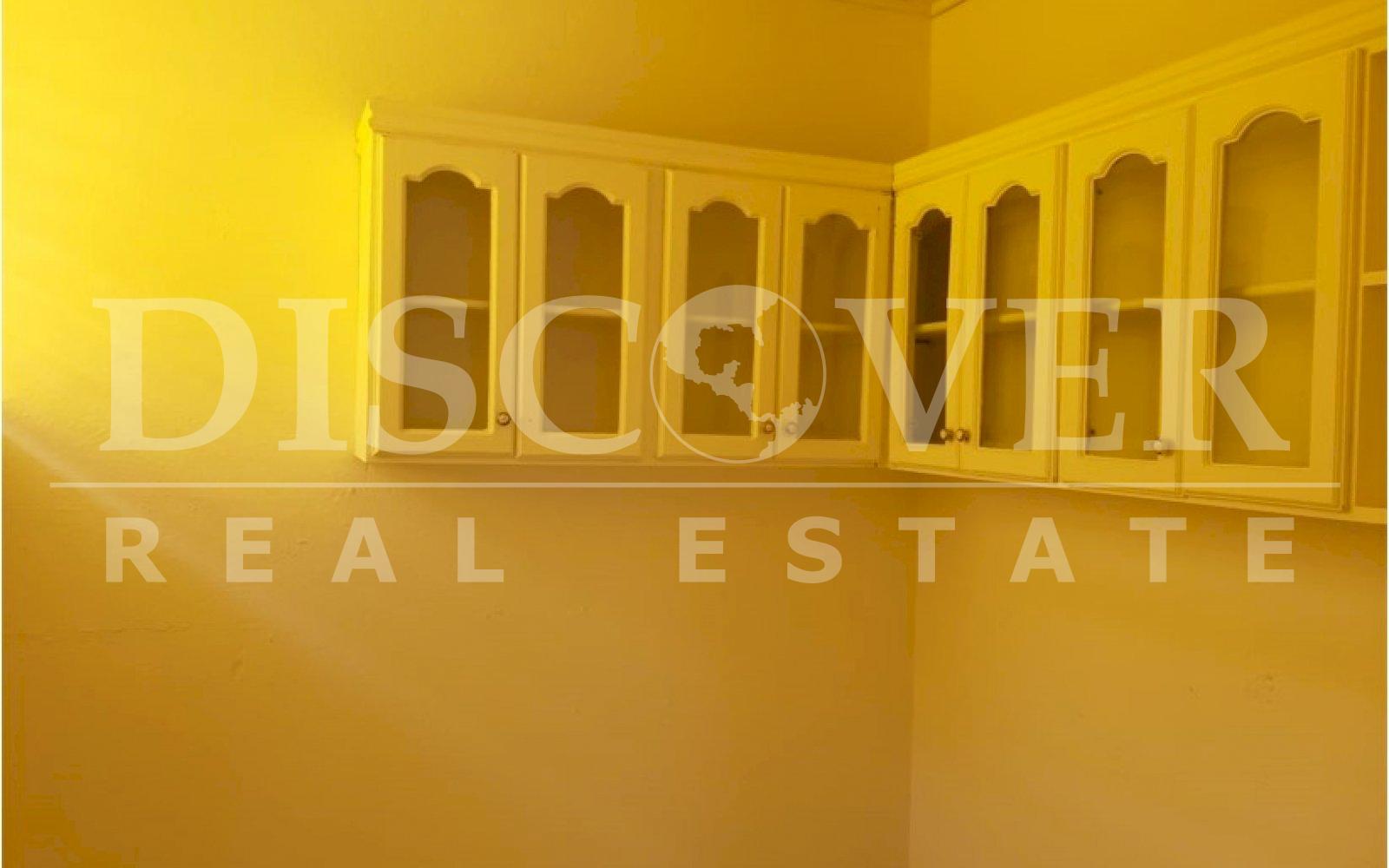  It is rented in Ciudad Jardín for office or business.