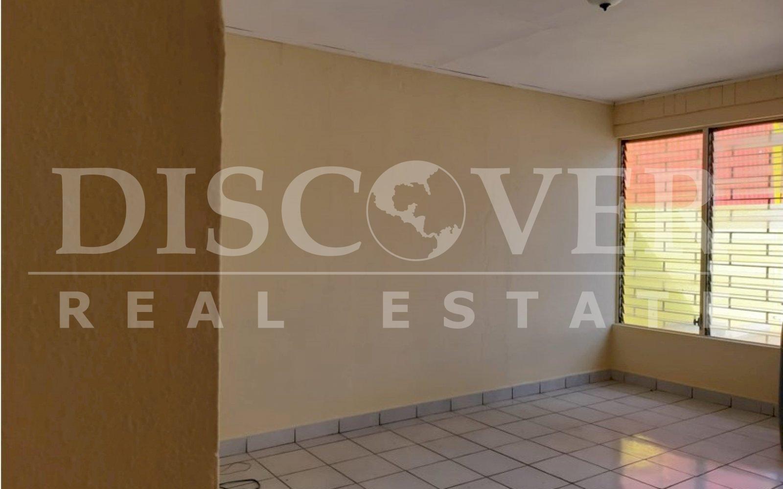  It is rented in Ciudad Jardín for office or business.