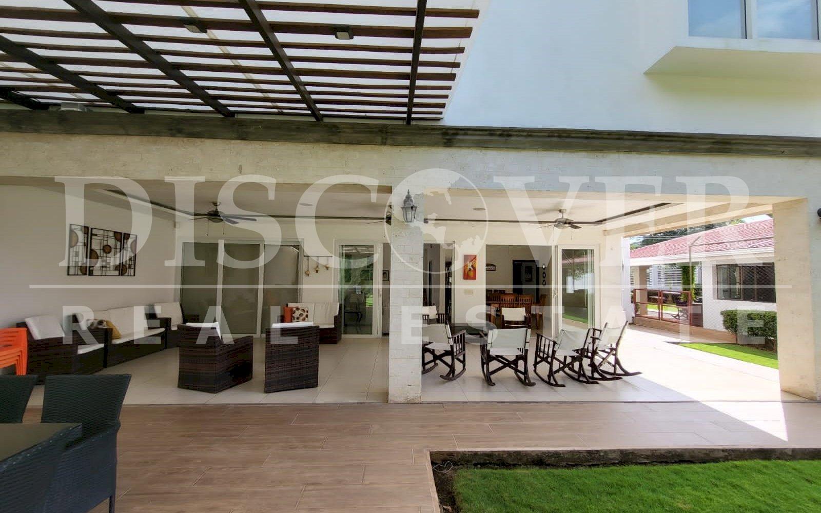 https://images.discovernica.com/propiedad/1600/fwef3w4gwgetg.jpg