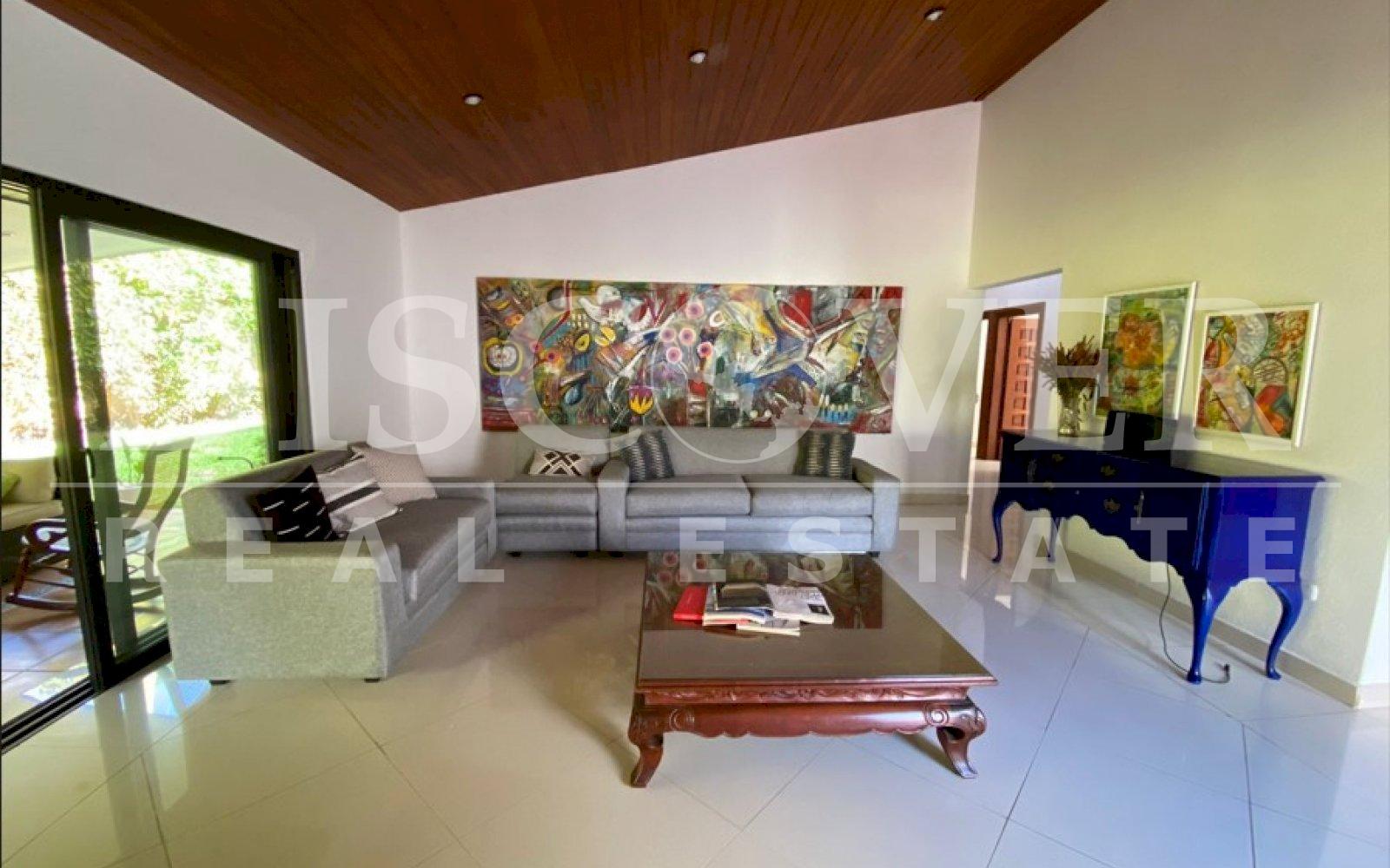 https://images.discovernica.com/propiedad/1600/fwefvwev.jpg