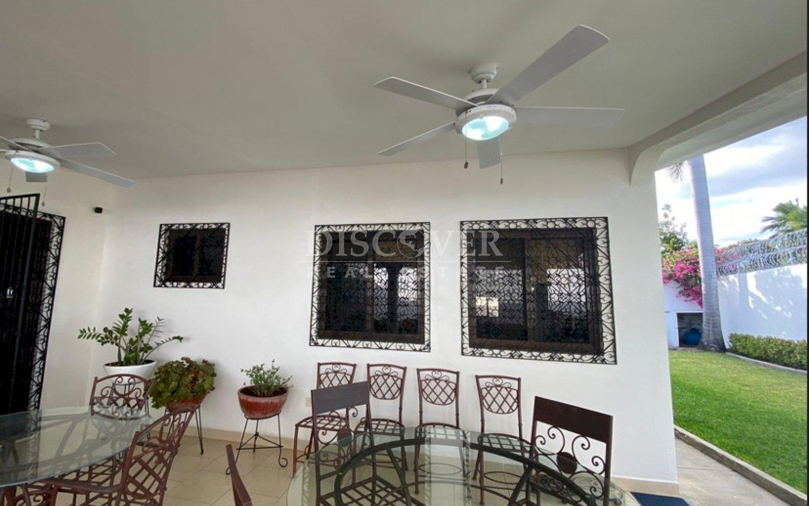  House for sale in Villa Fontana.