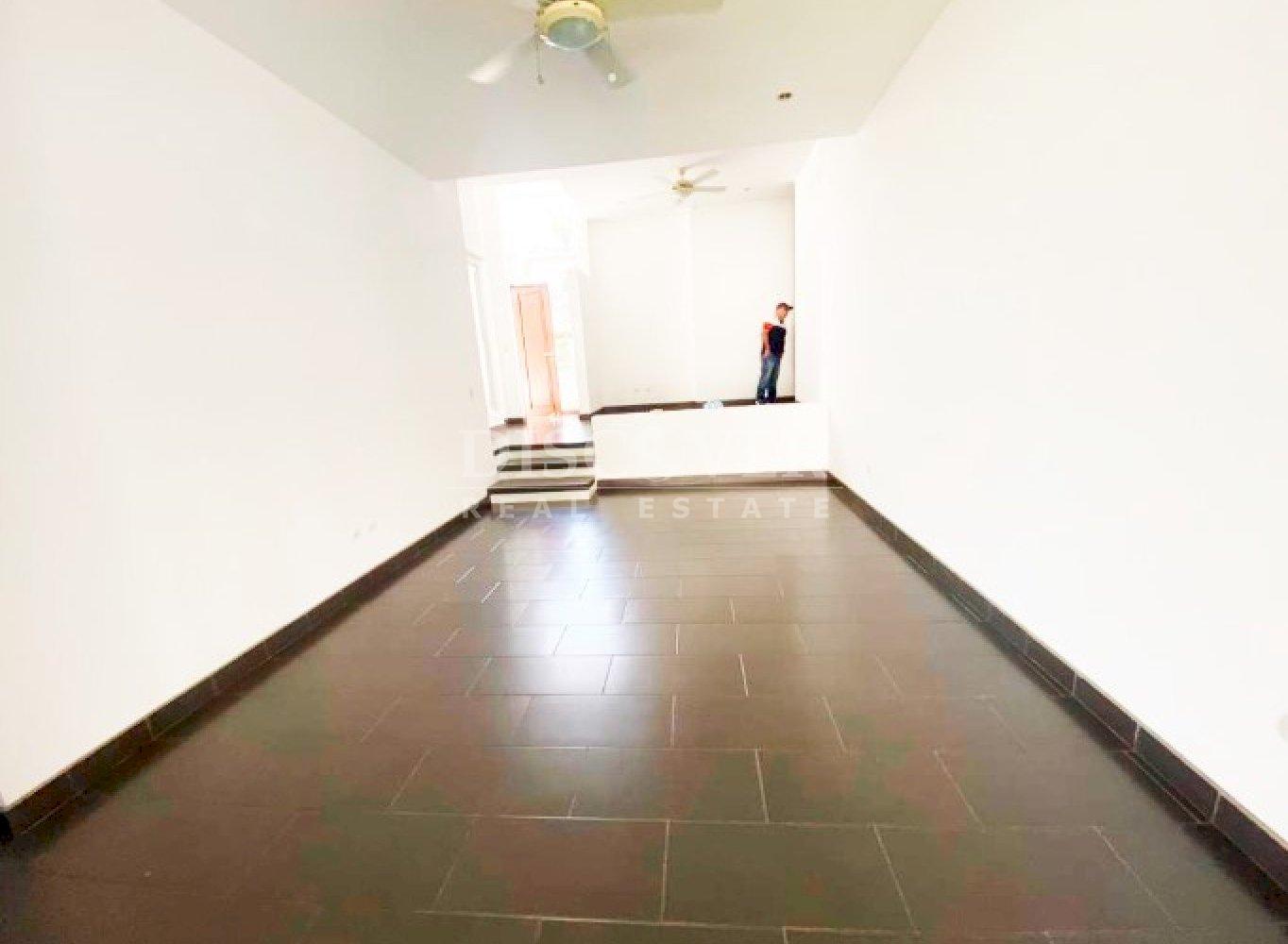 House for rent in condominium - Highway to Masaya