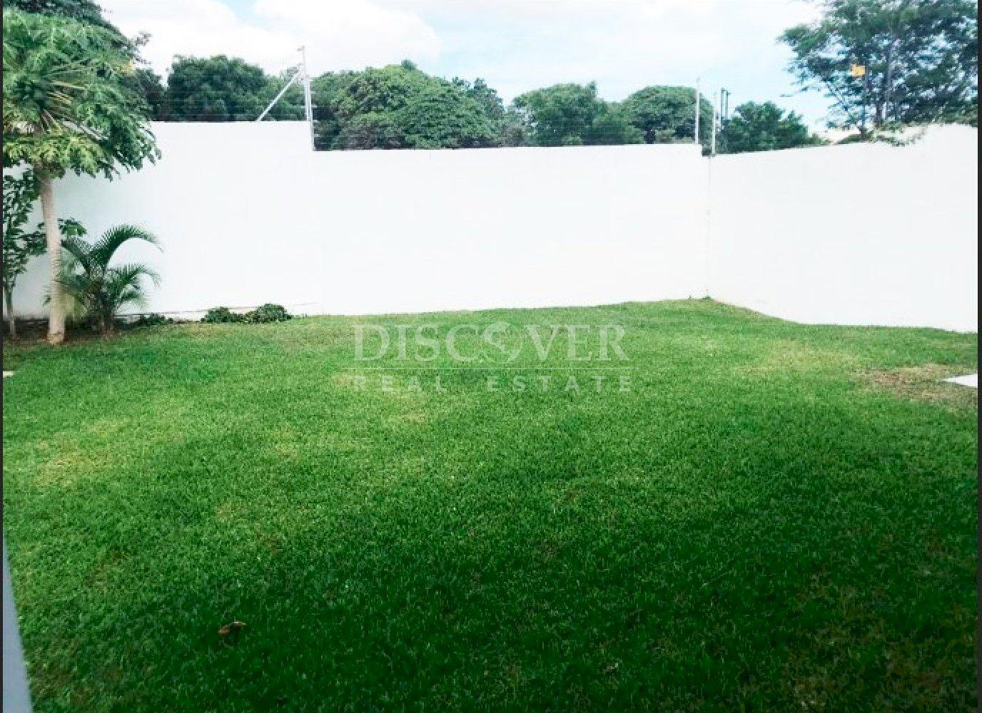 House for rent in condominium - Highway to Masaya