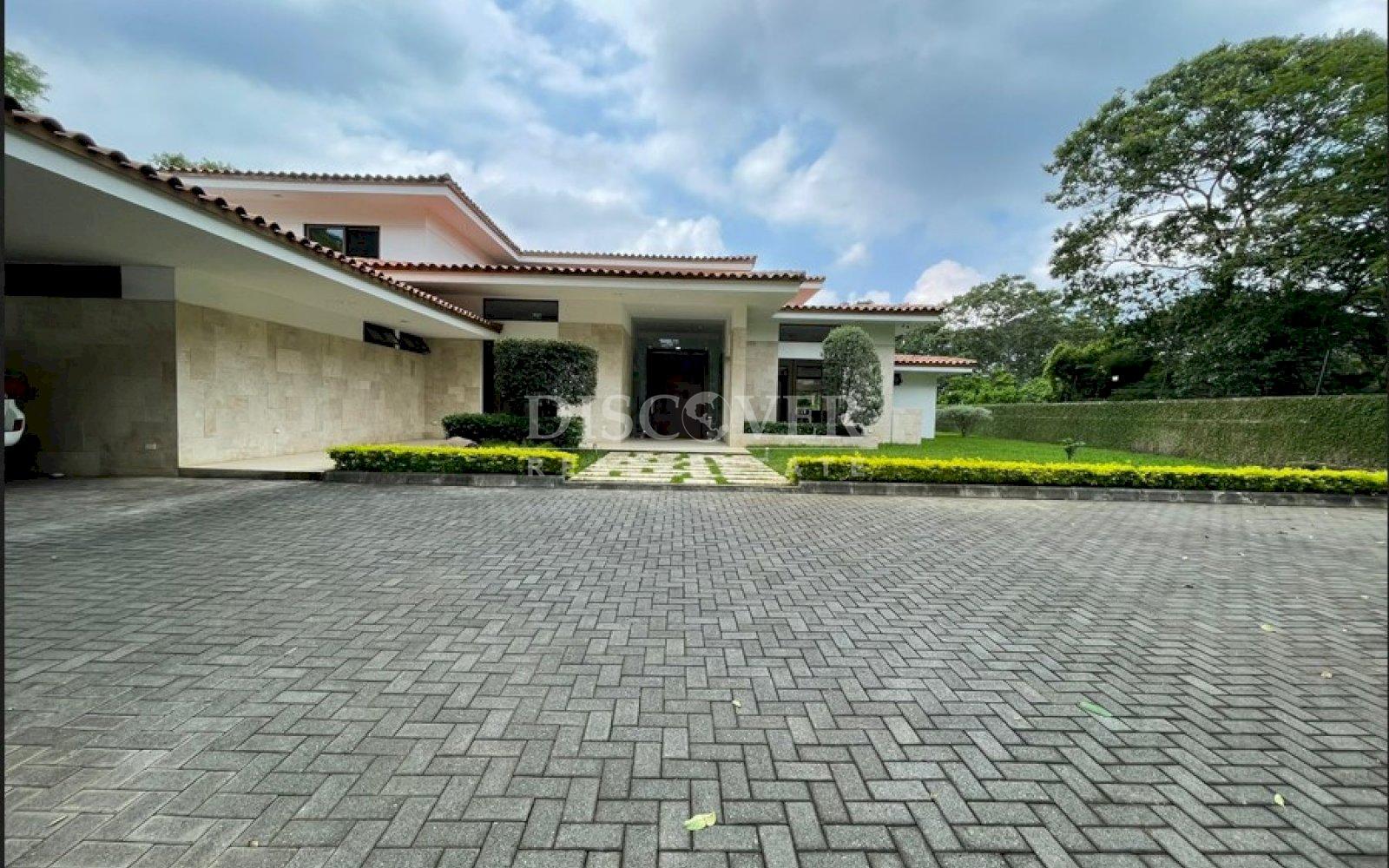 https://images.discovernica.com/propiedad/1600/fwergthfyguh.jpg