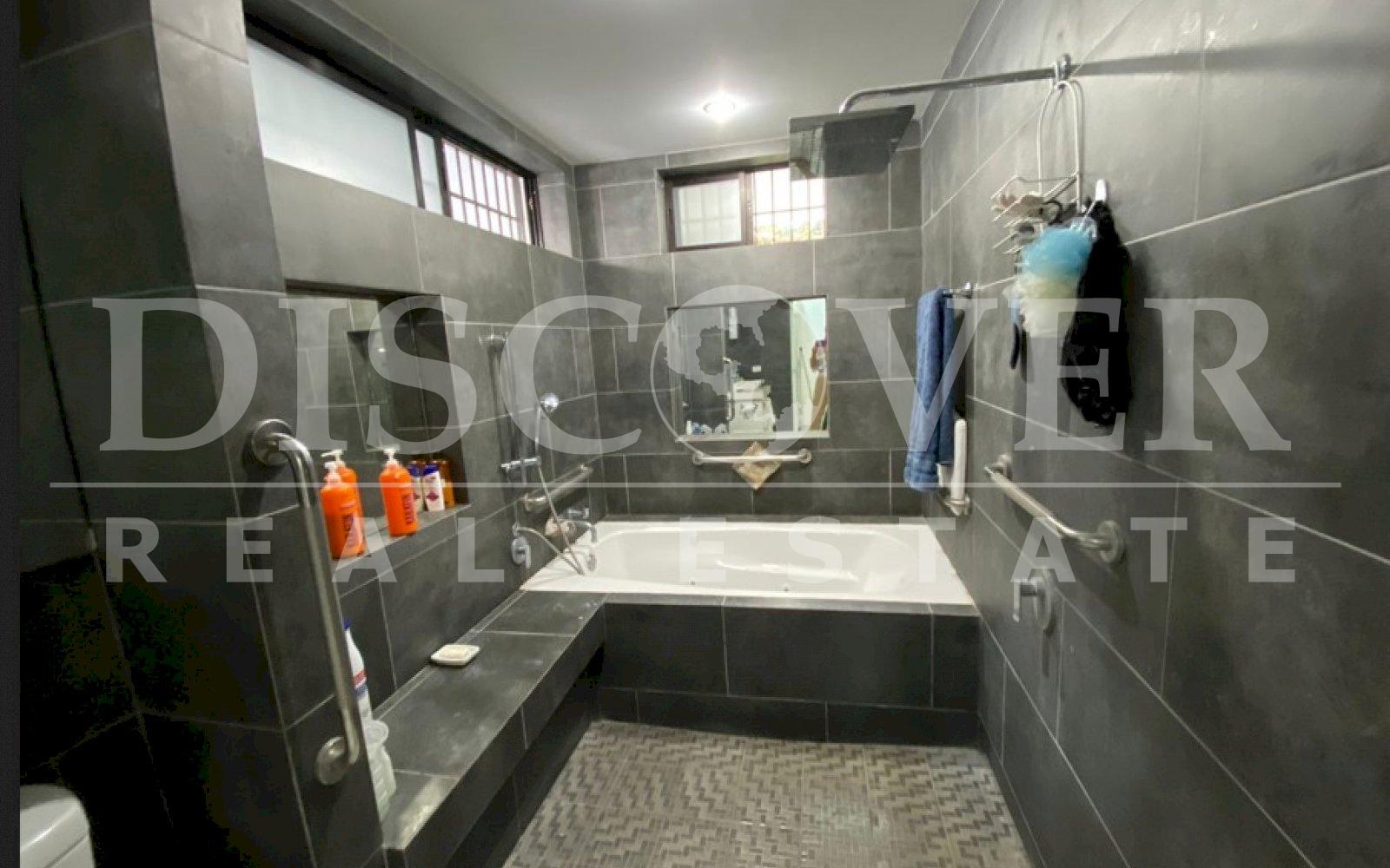https://images.discovernica.com/propiedad/1600/fwevewrvderfv.jpg