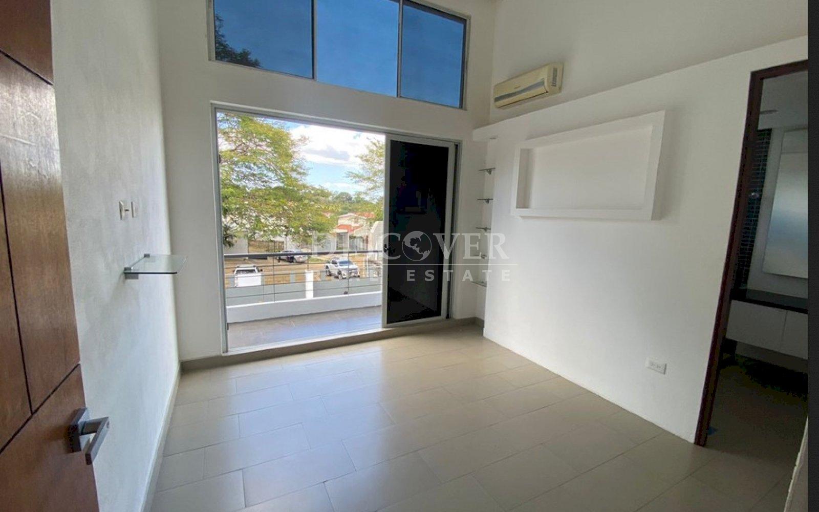 https://images.discovernica.com/propiedad/1600/geregege4rg.jpg