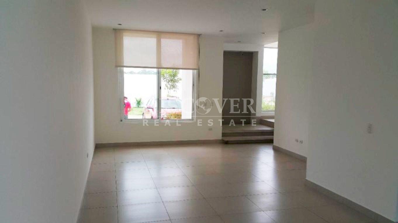  House for rent in Portal de las Colinas