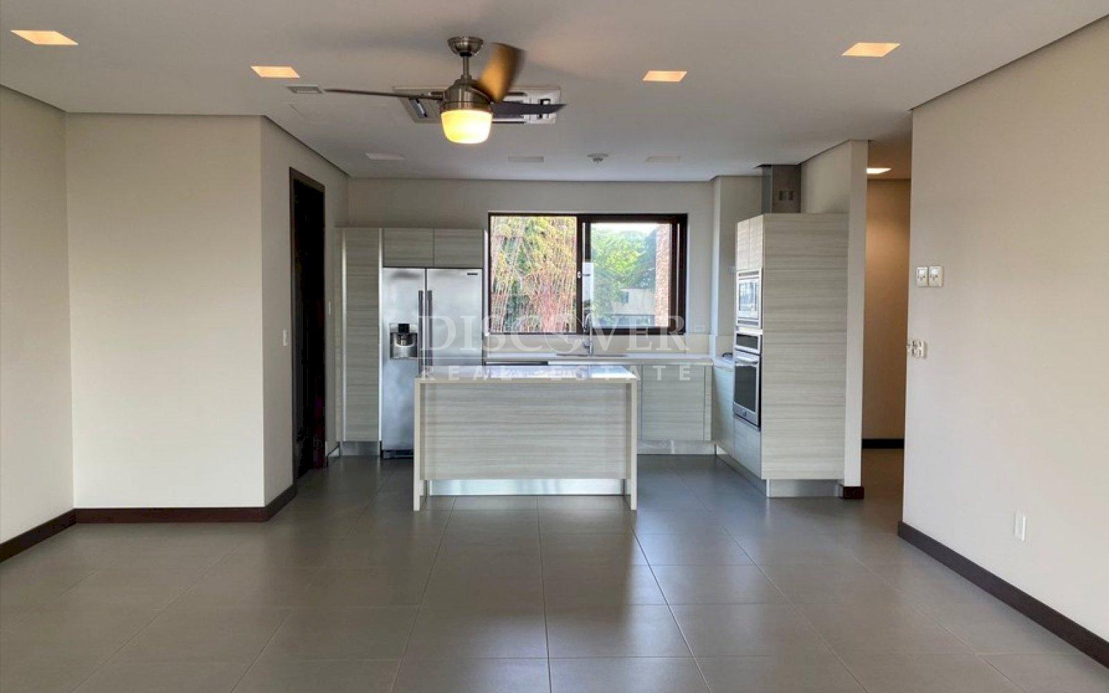 Apartment for rent located in a Condominium in Santo Domingo.