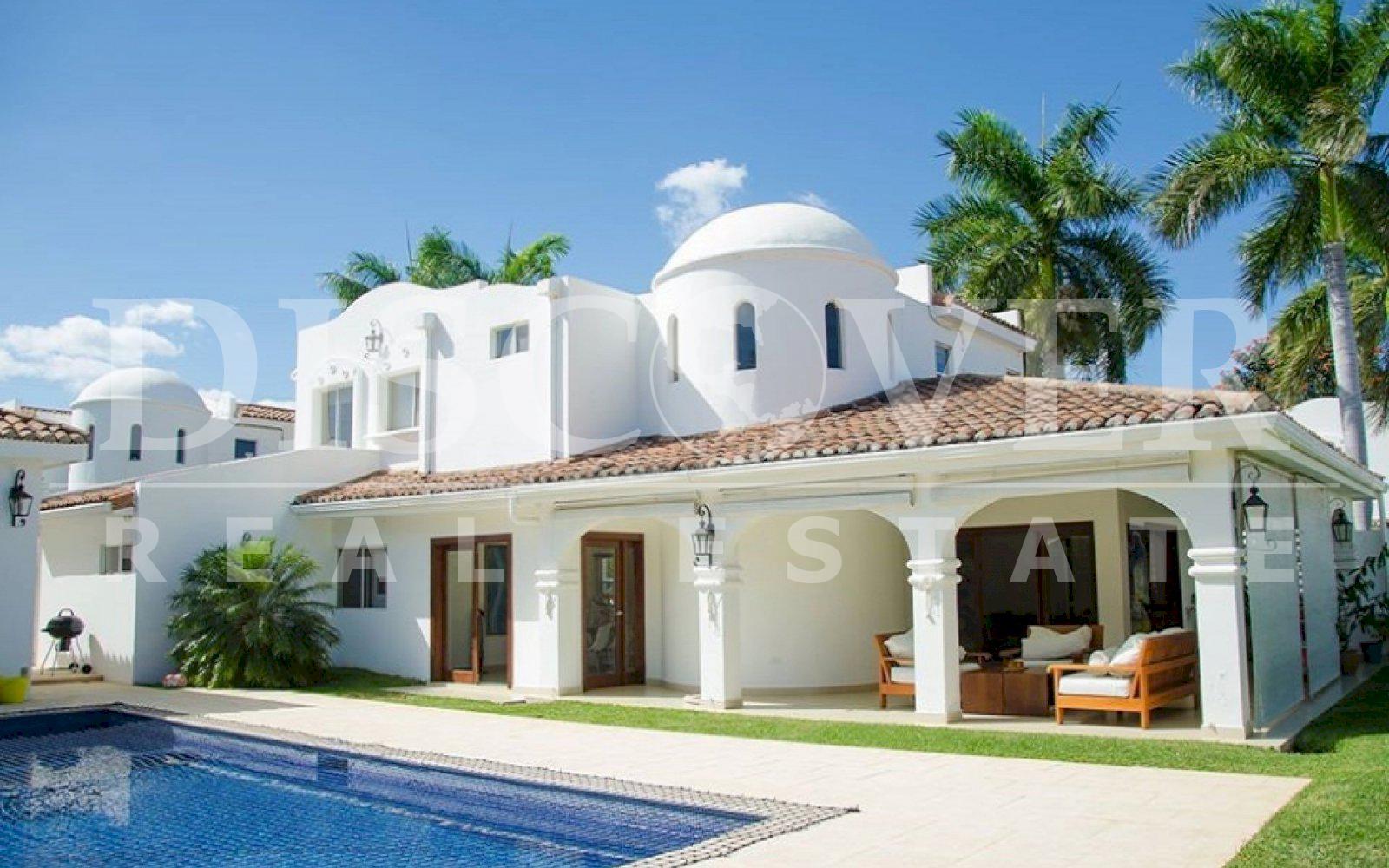 https://images.discovernica.com/propiedad/1600/gqw4ergq234gvgfv.jpg