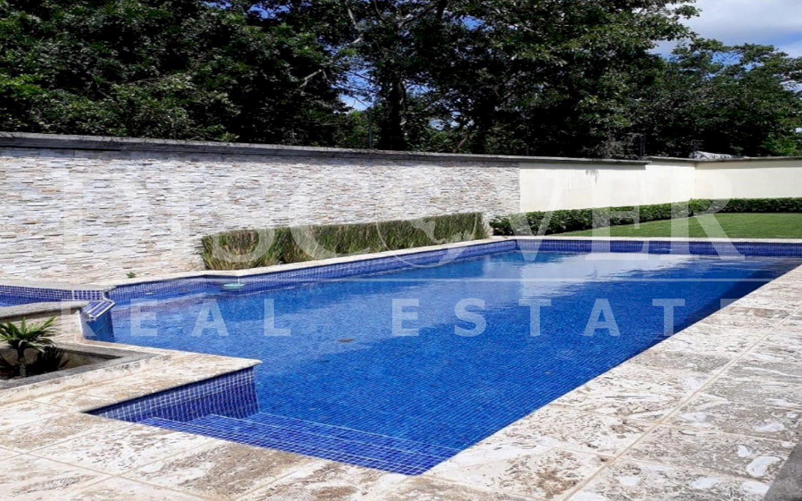 https://images.discovernica.com/propiedad/1600/grwgergaergsgv.jpg