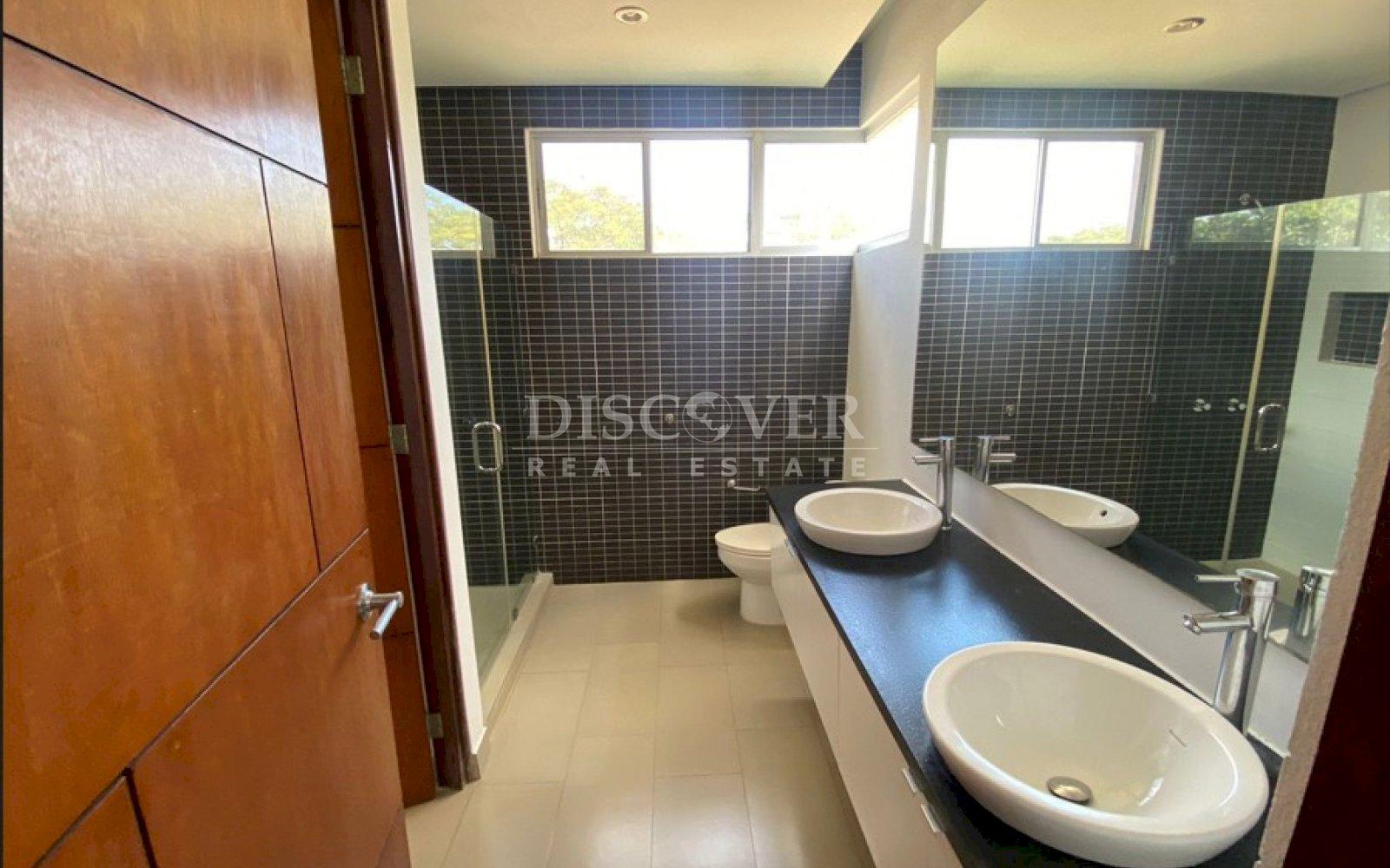https://images.discovernica.com/propiedad/1600/gwr4g54w3ghy45h.jpg