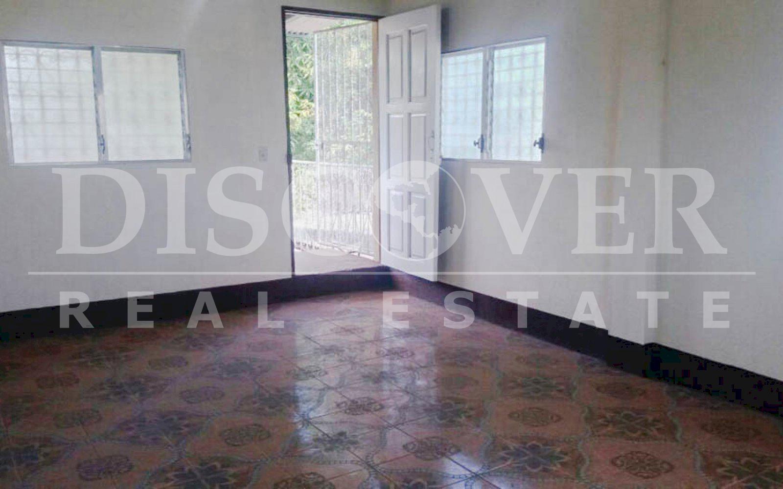  Beautiful two story House for Rent in Chinandega ID 11368