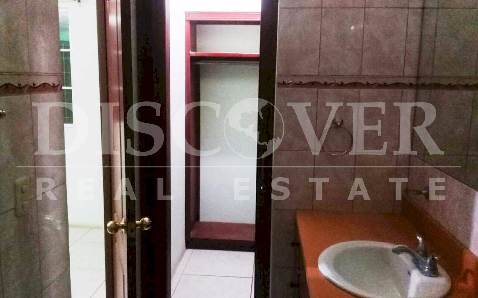  Beautiful House for Rent located in Villa Fontana ID 11181