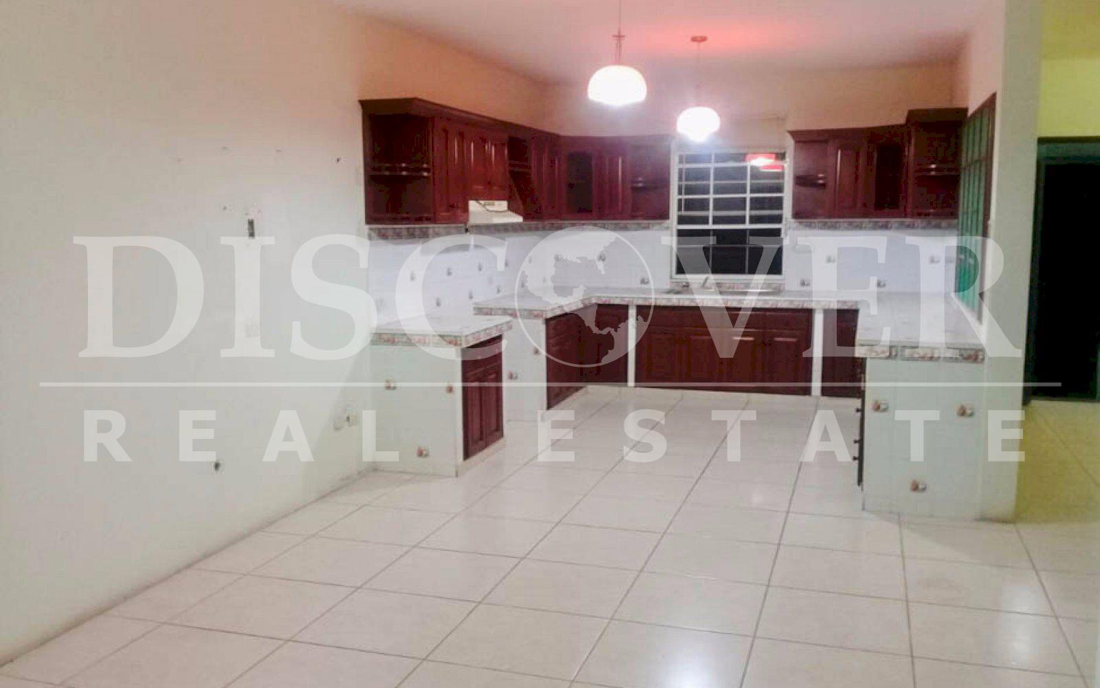  Beautiful House for Rent located in Villa Fontana ID 11181