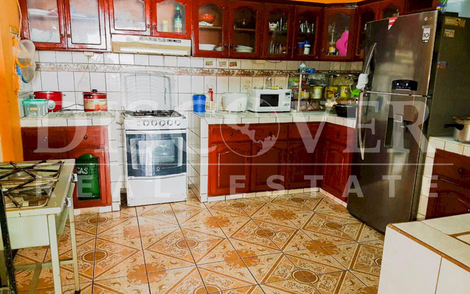 https://images.discovernica.com/propiedad/1600/hermosa_casa_venta_americas_1_4_habitaciones_1_ba_o_sala_comedor_ID11190_2.jpg