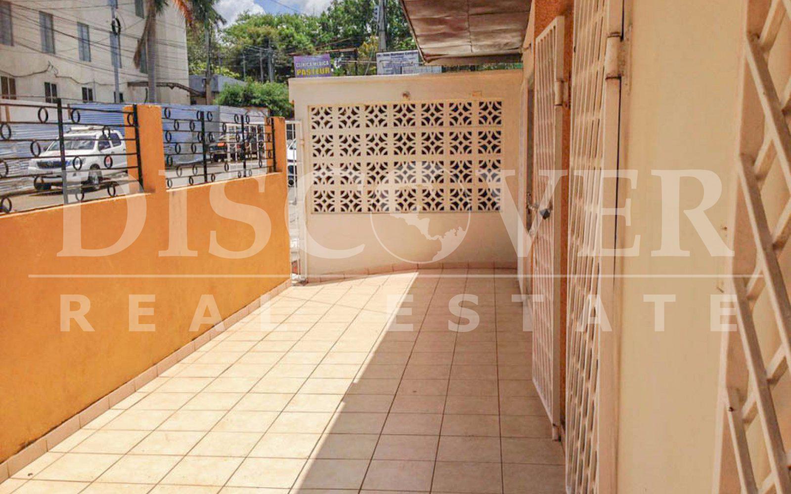 Beautiful House for Rent in Bolonia suitable for Office ID 11123